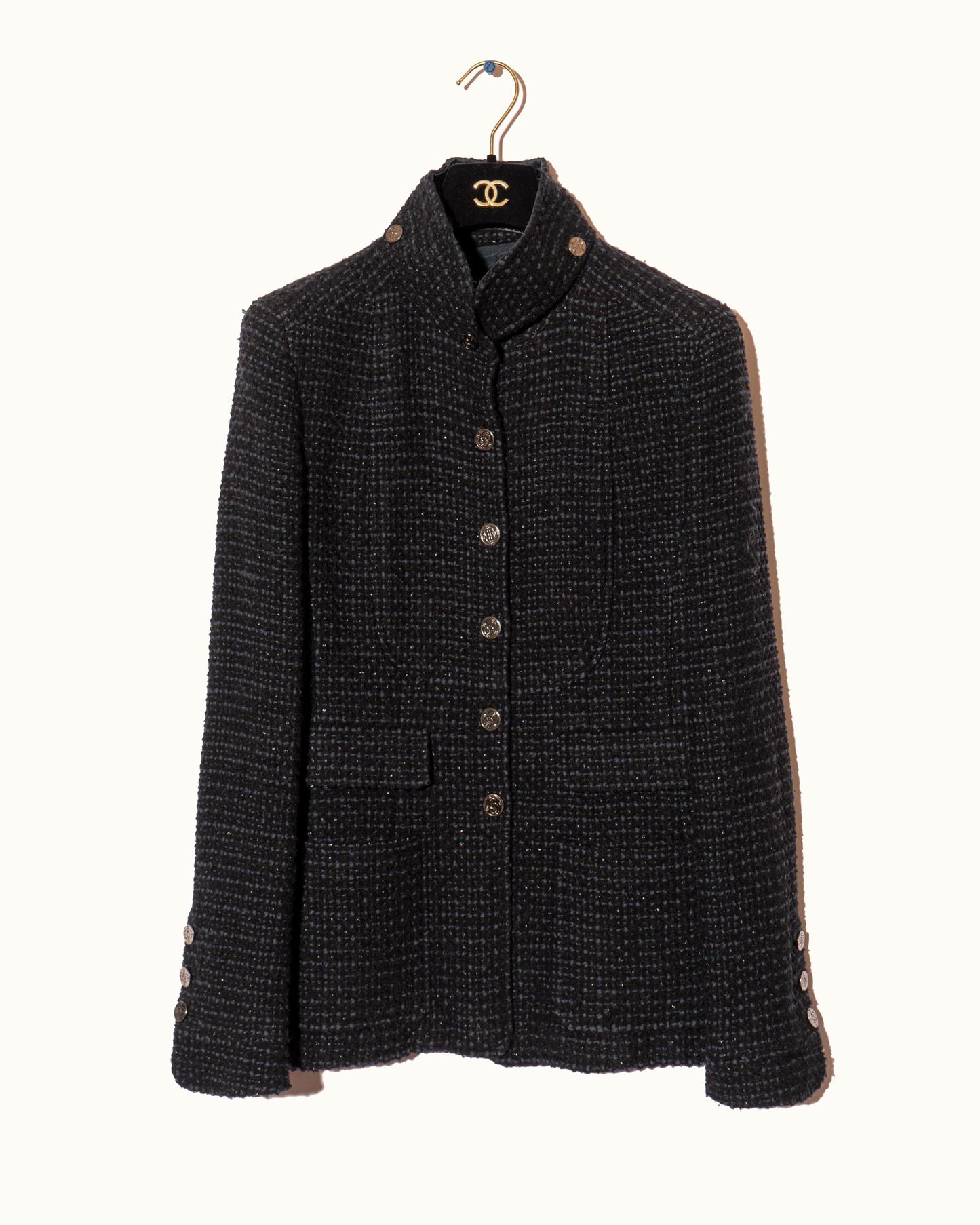 FR38-40 Chanel Fall 2002 Classic Four Pocket Black and Blue Fantasy Tweed Jacket - Vintage Chanel Jacket - - Rarchive.