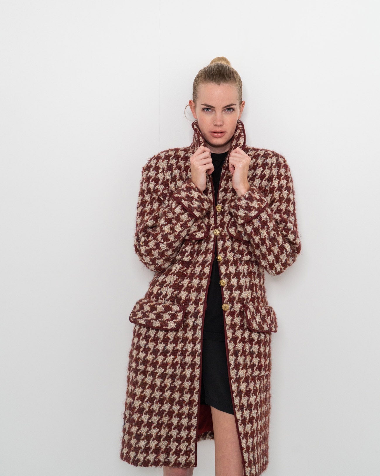 FR34-36 Rare Chanel Fall 1990 Four Pocket Houndstooth Tweed Coat