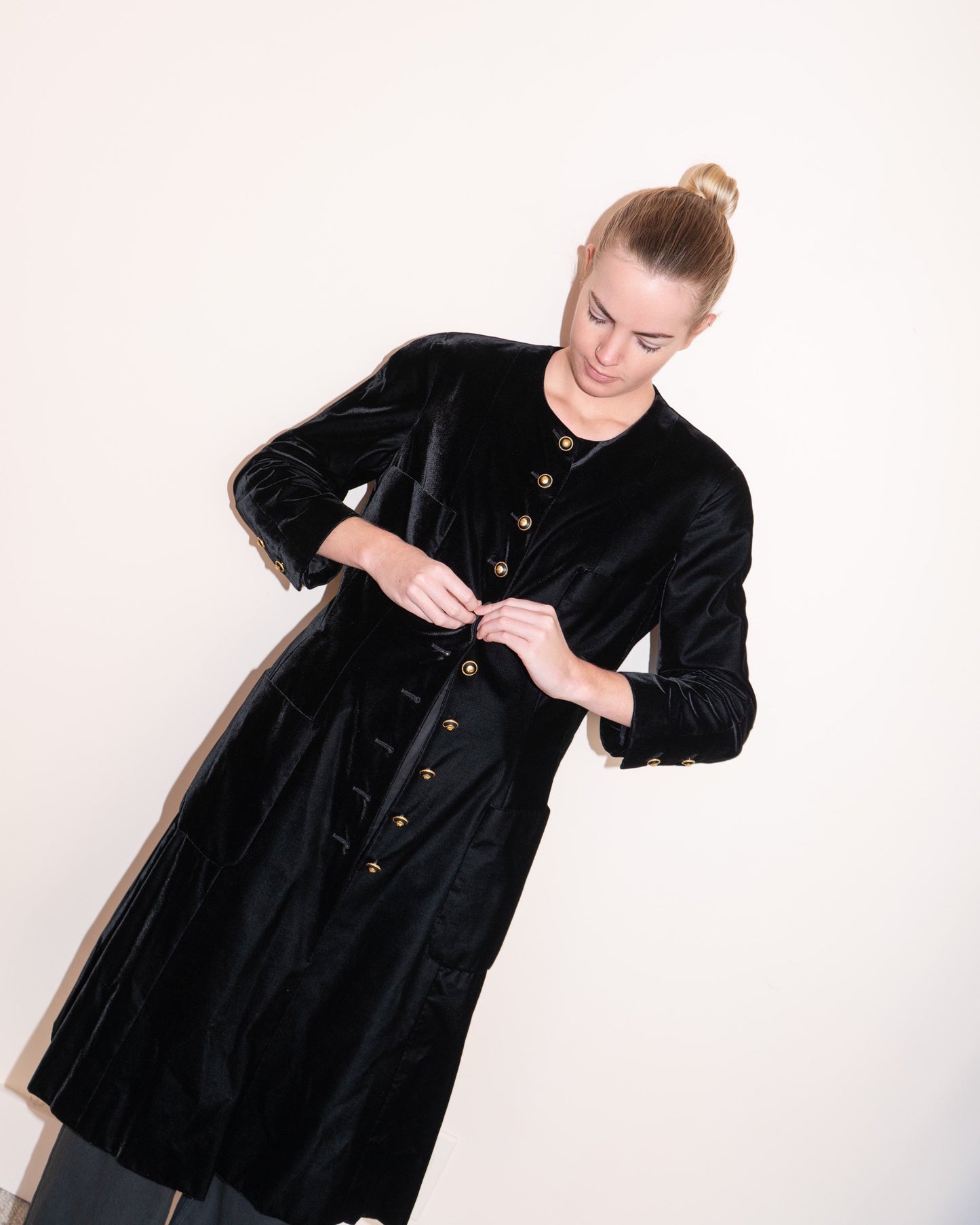 FR42-44 Rare Chanel Fall 1993 Collarless Four Pocket Black Velvet Coat - Vintage Chanel Jacket - - Rarchive.