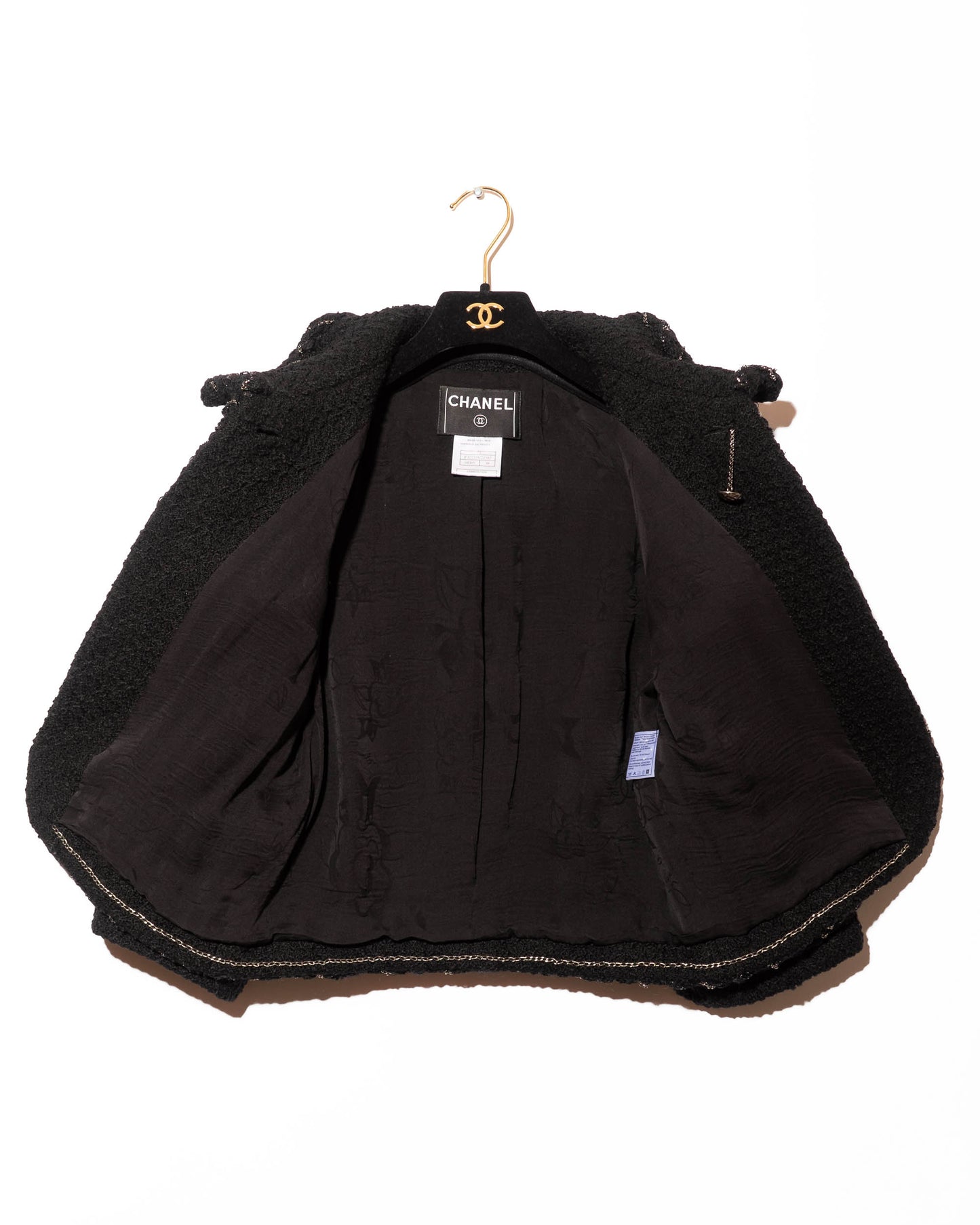 FR36-38 Rare Chanel Fall 2007 Two Pocket Chain Detail Trim Black Tweed Cropped Cut Jacket - Vintage Chanel Jacket - - Rarchive.