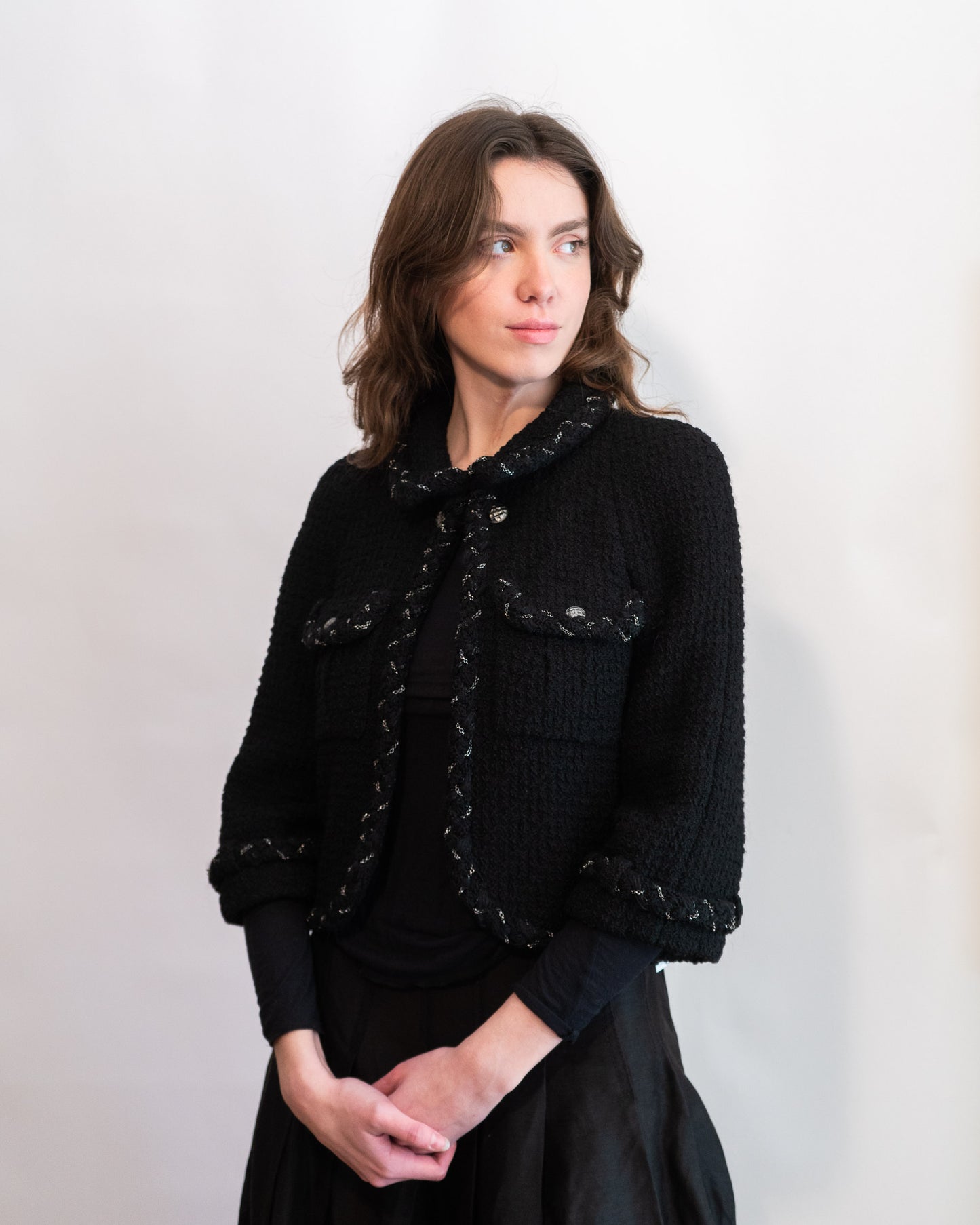 FR36 Chanel Fall 2007 Cropped Two Pocket Metal Detail Trim Black Tweed Jacket - Vintage Chanel Jacket - - Rarchive.