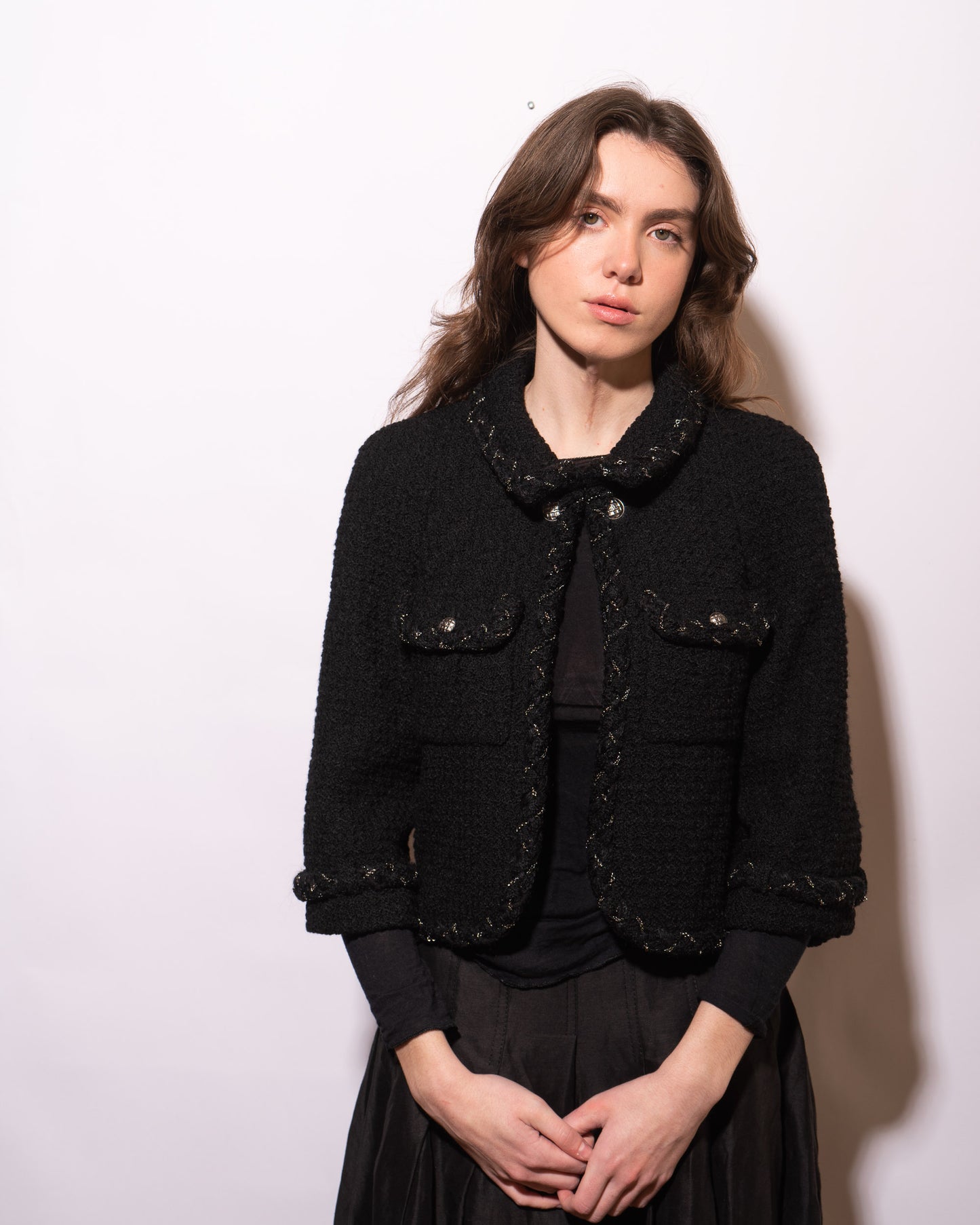 FR36-38 Rare Chanel Fall 2007 Two Pocket Chain Detail Trim Black Tweed Cropped Cut Jacket - Vintage Chanel Jacket - - Rarchive.