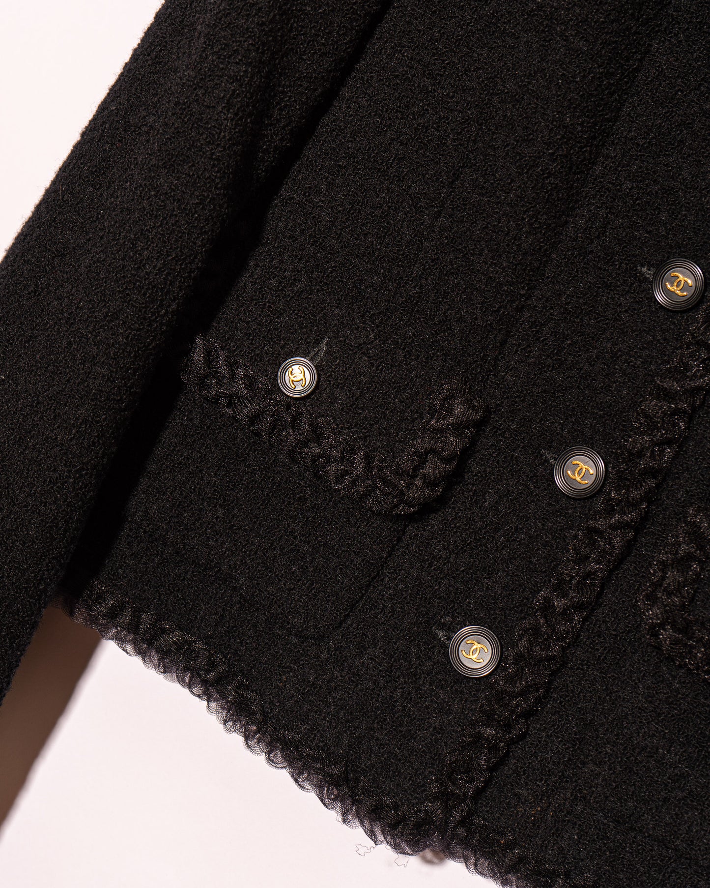 FR36-38 Rare Chanel Fall 1995 Two Pocket Black Tweed Boucle Jacket - Vintage Chanel Jacket - - Rarchive.