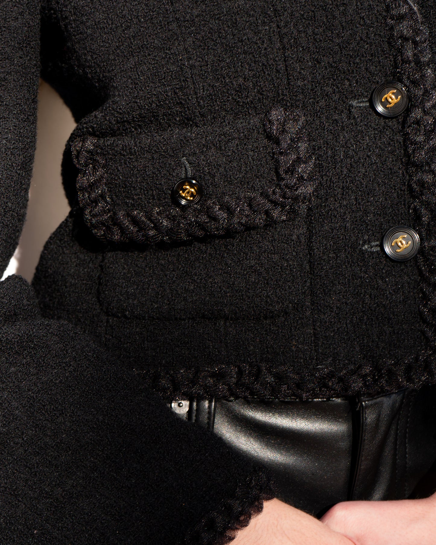 FR36-38 Rare Chanel Fall 1995 Two Pocket Black Tweed Boucle Jacket - Vintage Chanel Jacket - - Rarchive.