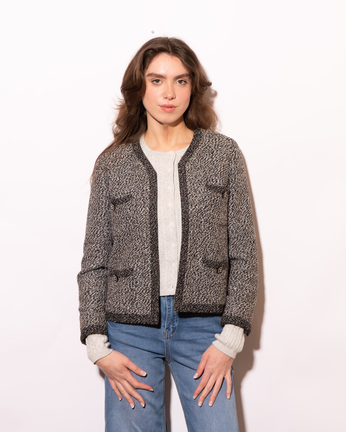 FR38-40 Chanel Cruise 1997 Four Pocket Collarless Black and White Melange Tweed Jacket - Vintage Chanel Jacket - - Rarchive.