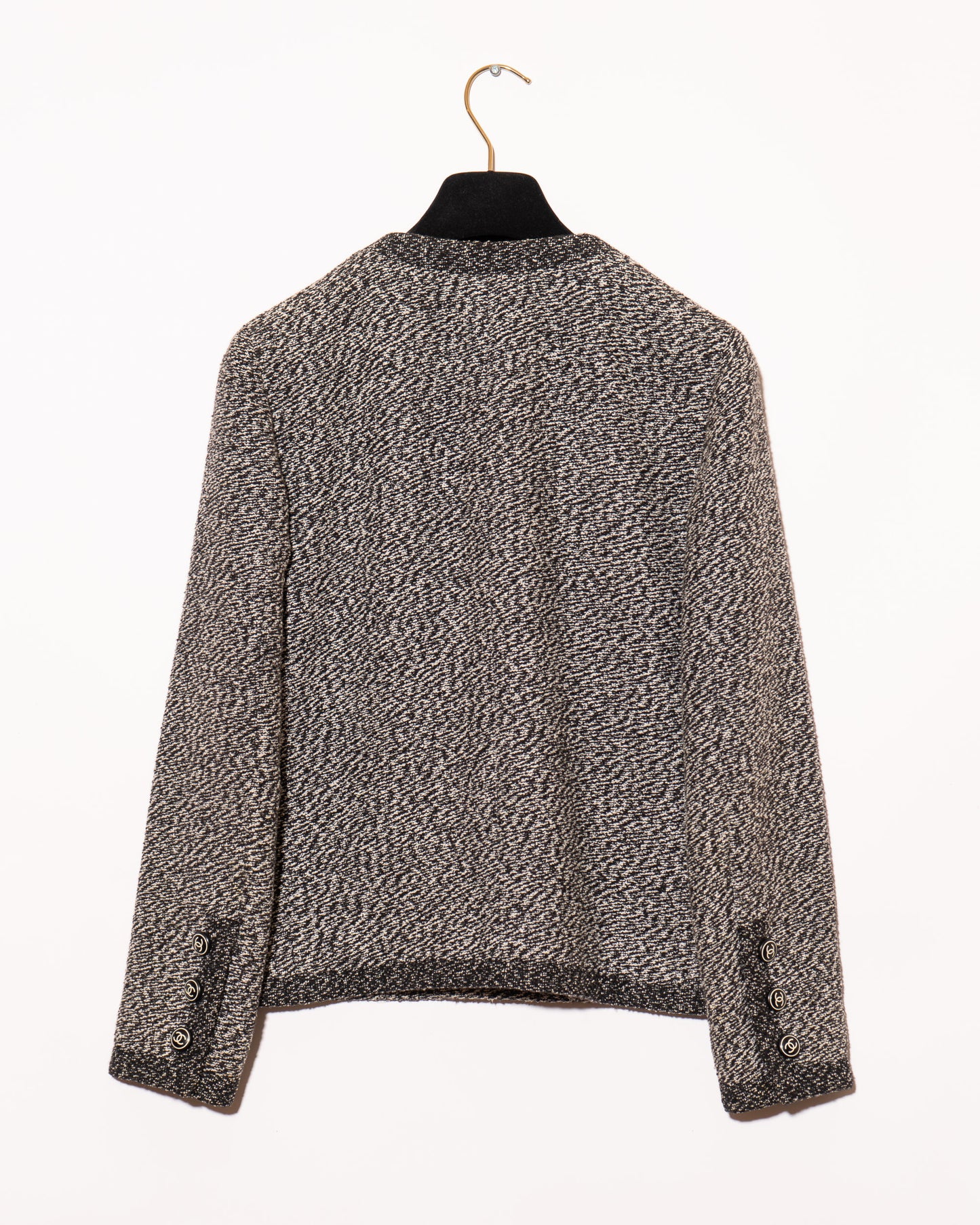 FR38-40 Chanel Cruise 1997 Four Pocket Collarless Black and White Melange Tweed Jacket - Vintage Chanel Jacket - - Rarchive.