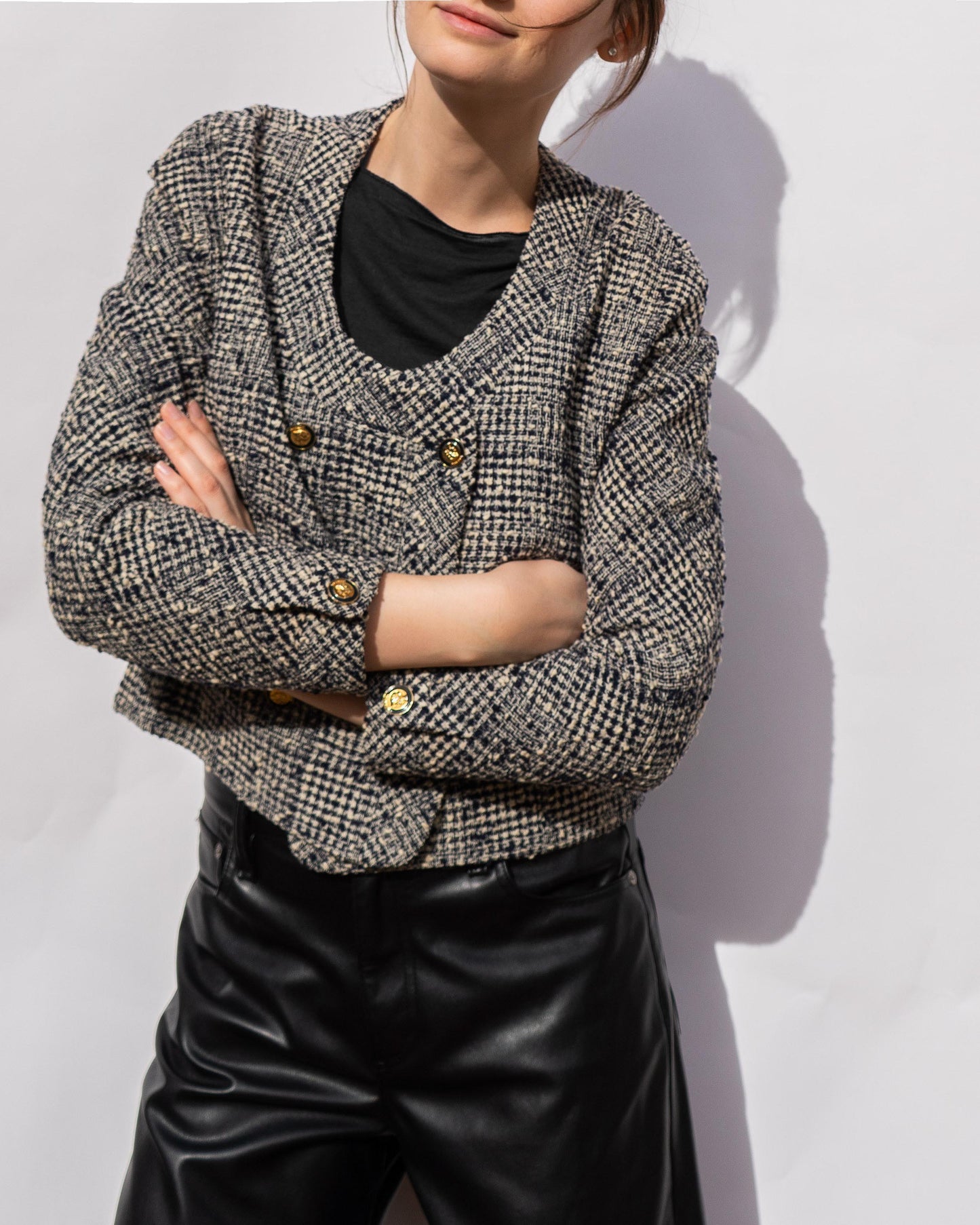 FR40-42 Chanel Fall 1988 Double Breasted Cropped Navy and White Tweed Jacket - Vintage Chanel Jacket - - Rarchive.