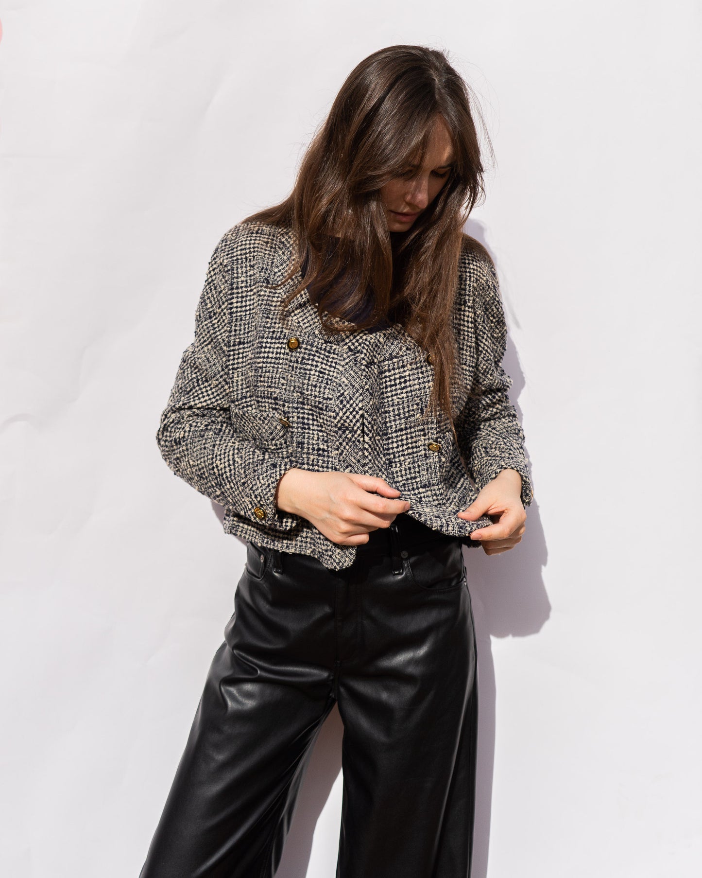 FR40-42 Chanel Fall 1988 Double Breasted Cropped Navy and White Tweed Jacket - Vintage Chanel Jacket - - Rarchive.