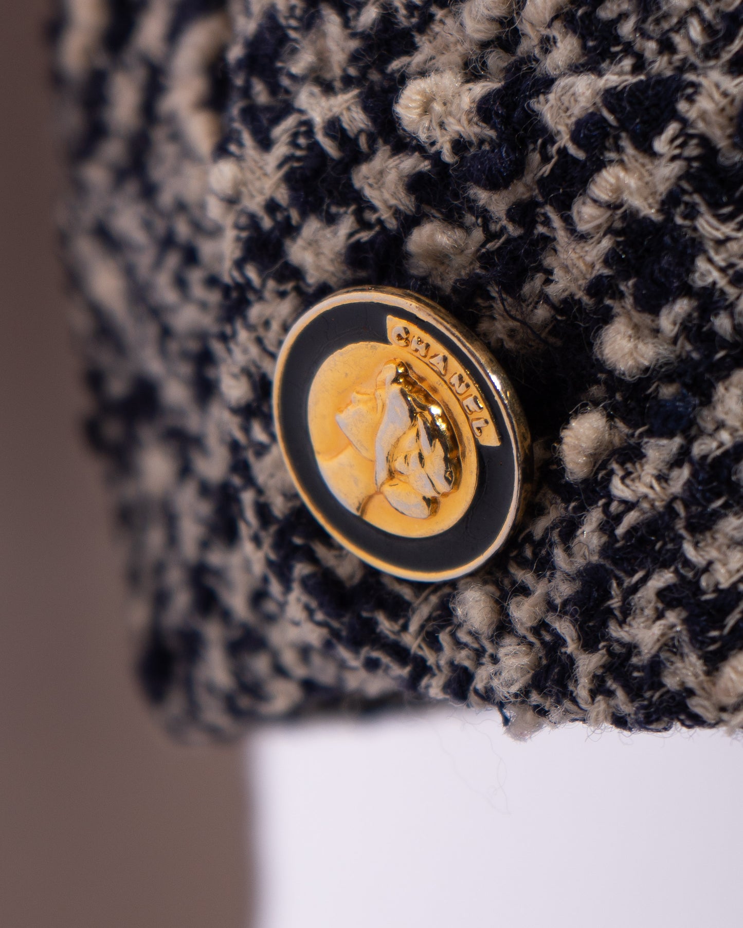 FR40-42 Chanel Fall 1988 Double Breasted Cropped Navy and White Tweed Jacket - Vintage Chanel Jacket - - Rarchive.