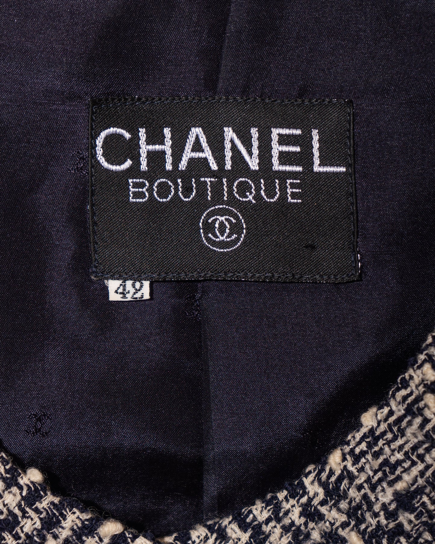 FR40-42 Chanel Fall 1988 Double Breasted Cropped Navy and White Tweed Jacket - Vintage Chanel Jacket - - Rarchive.