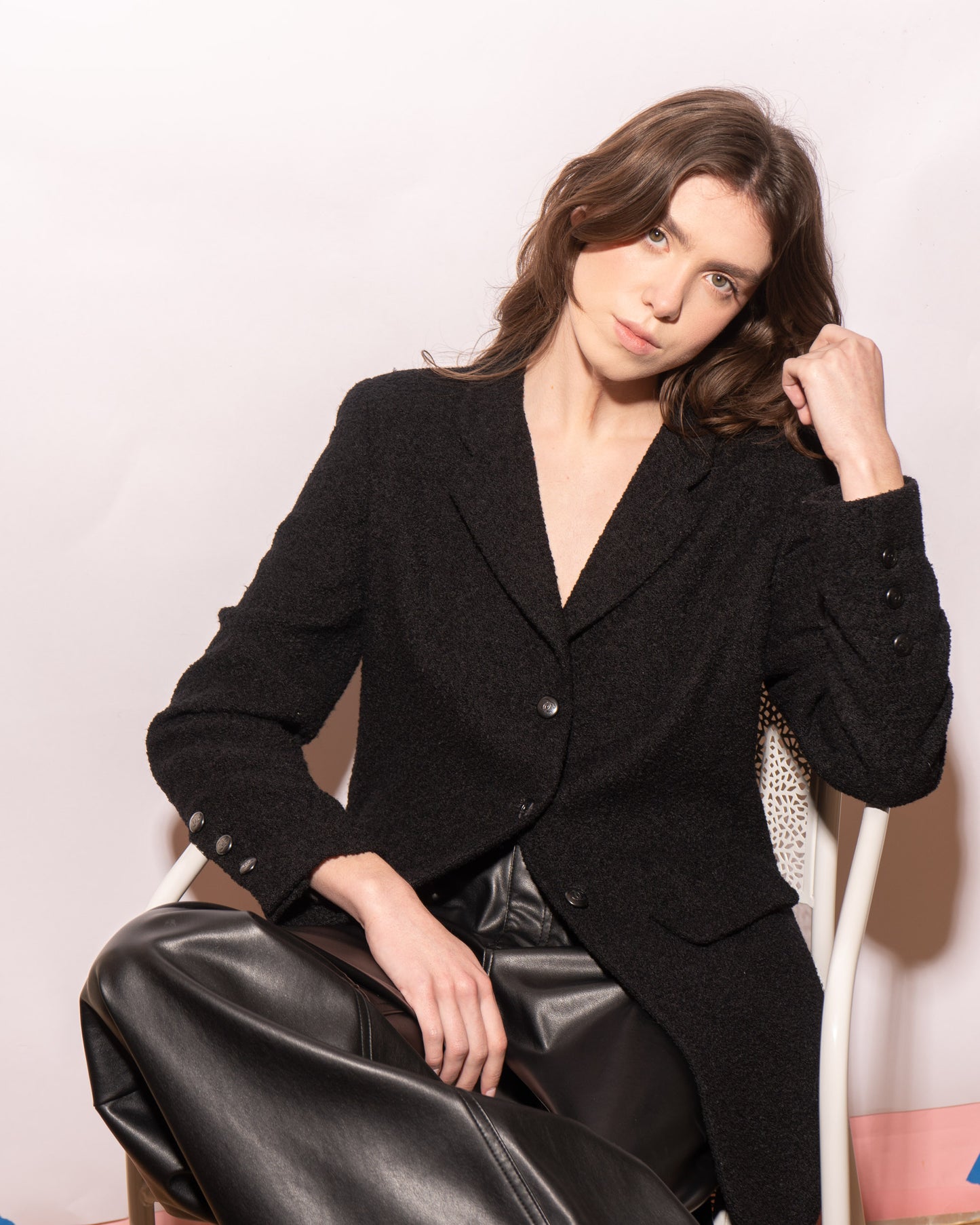 FR38-40 Chanel Cruise 1995 Two Pocket Long Cut Black Tweed Jacket - Vintage Chanel Jacket -   - Rarchive.