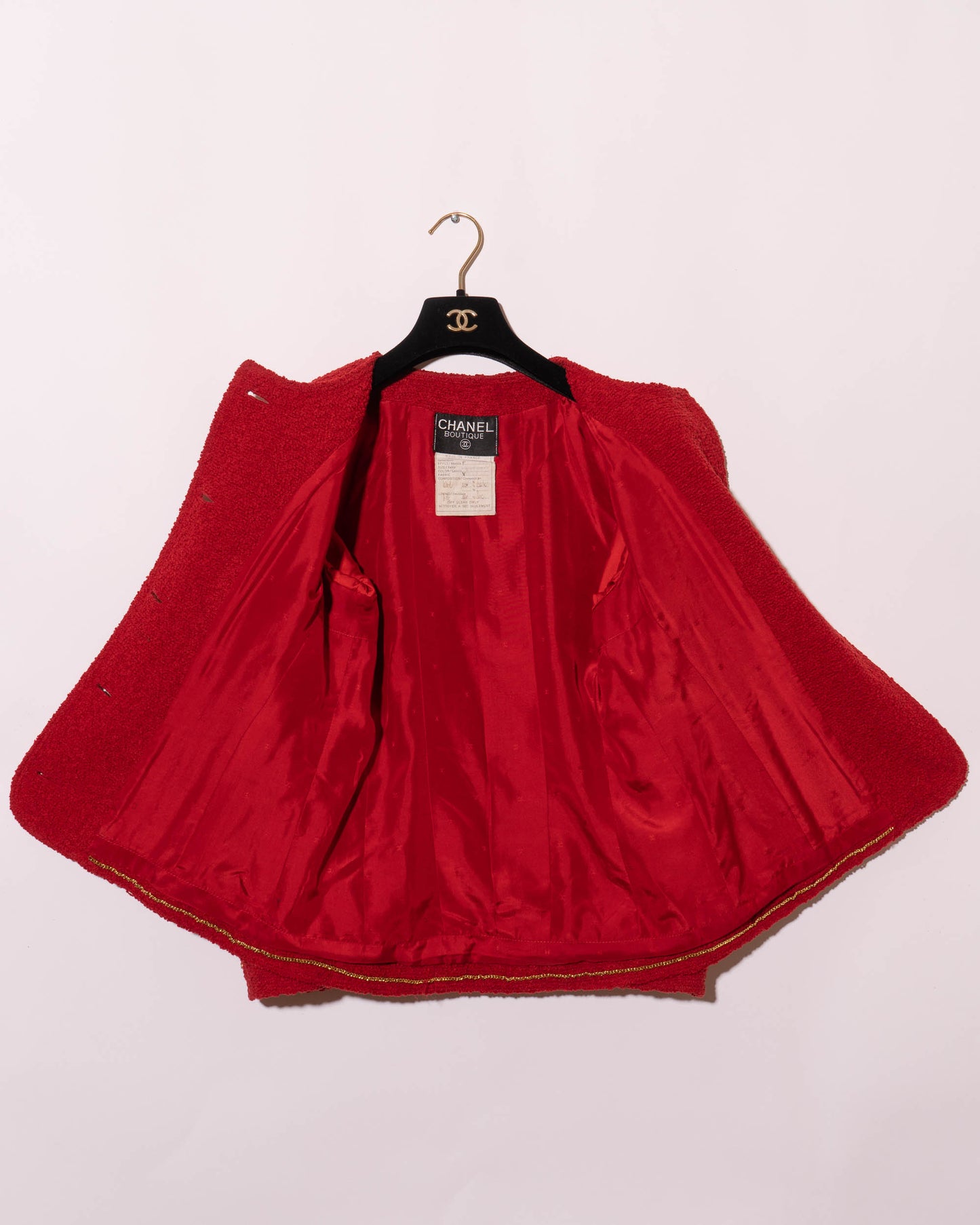 FR38-40 Rare Chanel Fall 1993 Classic Four Pocket Collarless Cut Red Tweed Boucle Jacket - Vintage Chanel Jacket - - Rarchive.