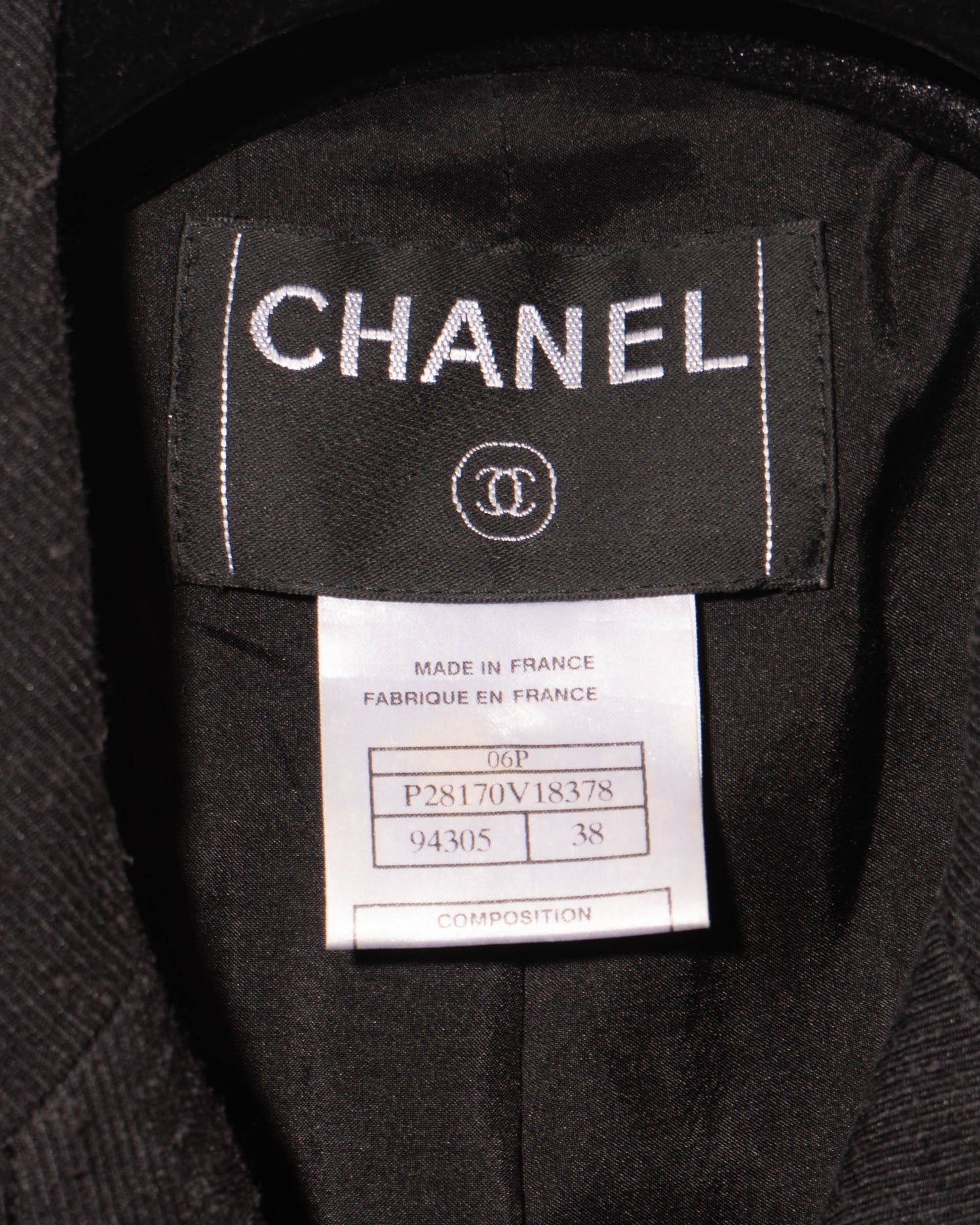 FR36-38 Chanel Spring 2006 Fitted Cut Two Pocket Silk Jacket - Vintage Chanel Jacket - - Rarchive.