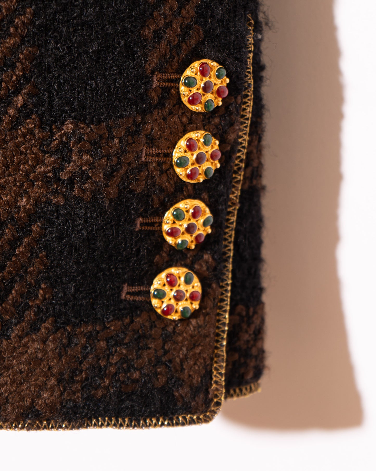 FR40-42 Chanel Fall 1996 Four Pocket Gold Brocade Wool Tweed Jacket - Vintage Chanel Jacket - - Rarchive.