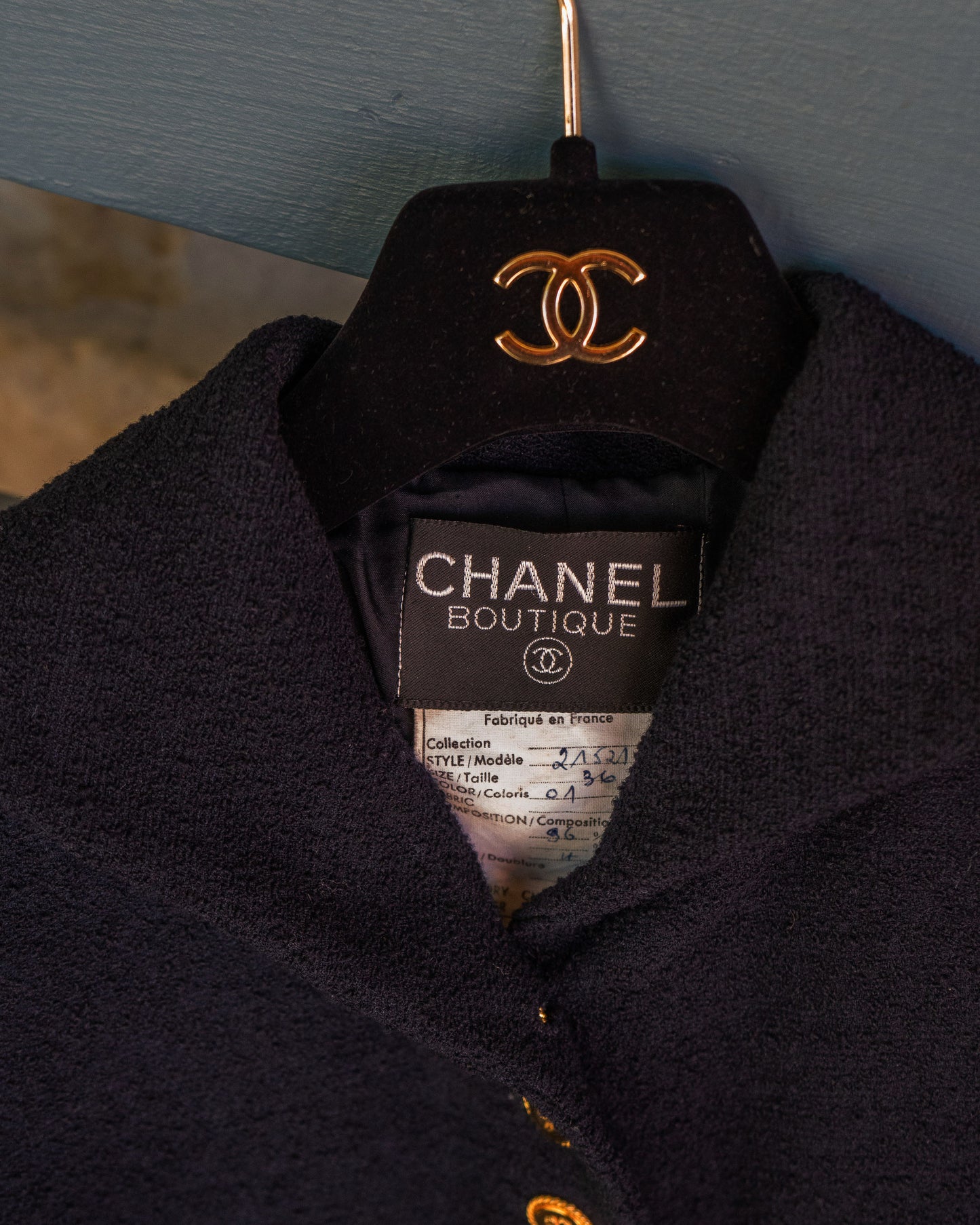 FR34-36 Rare Chanel Cruise 1989 Two Pocket Navy Tweed Boucle Jacket - Vintage Chanel Jacket - - Rarchive.