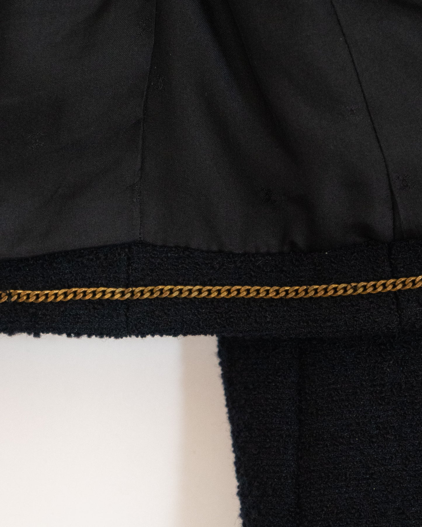 FR34-36 Rare Chanel Cruise 1989 Two Pocket Navy Tweed Boucle Jacket - Vintage Chanel Jacket - - Rarchive.