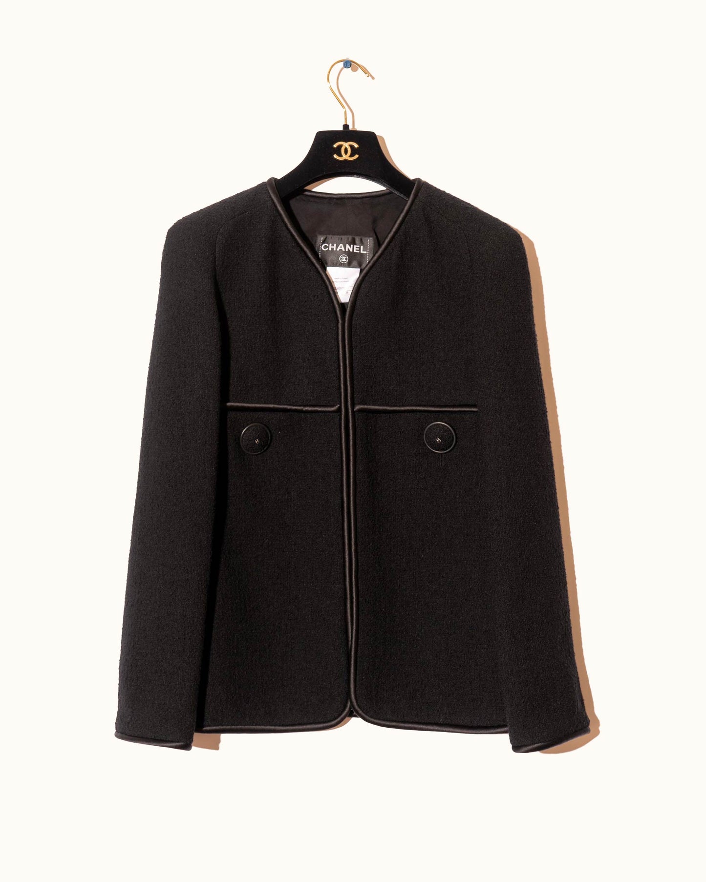FR36-38 Chanel Pre-Fall 2015 Two Collarless Two Pocket Black Wool Tweed Jacket