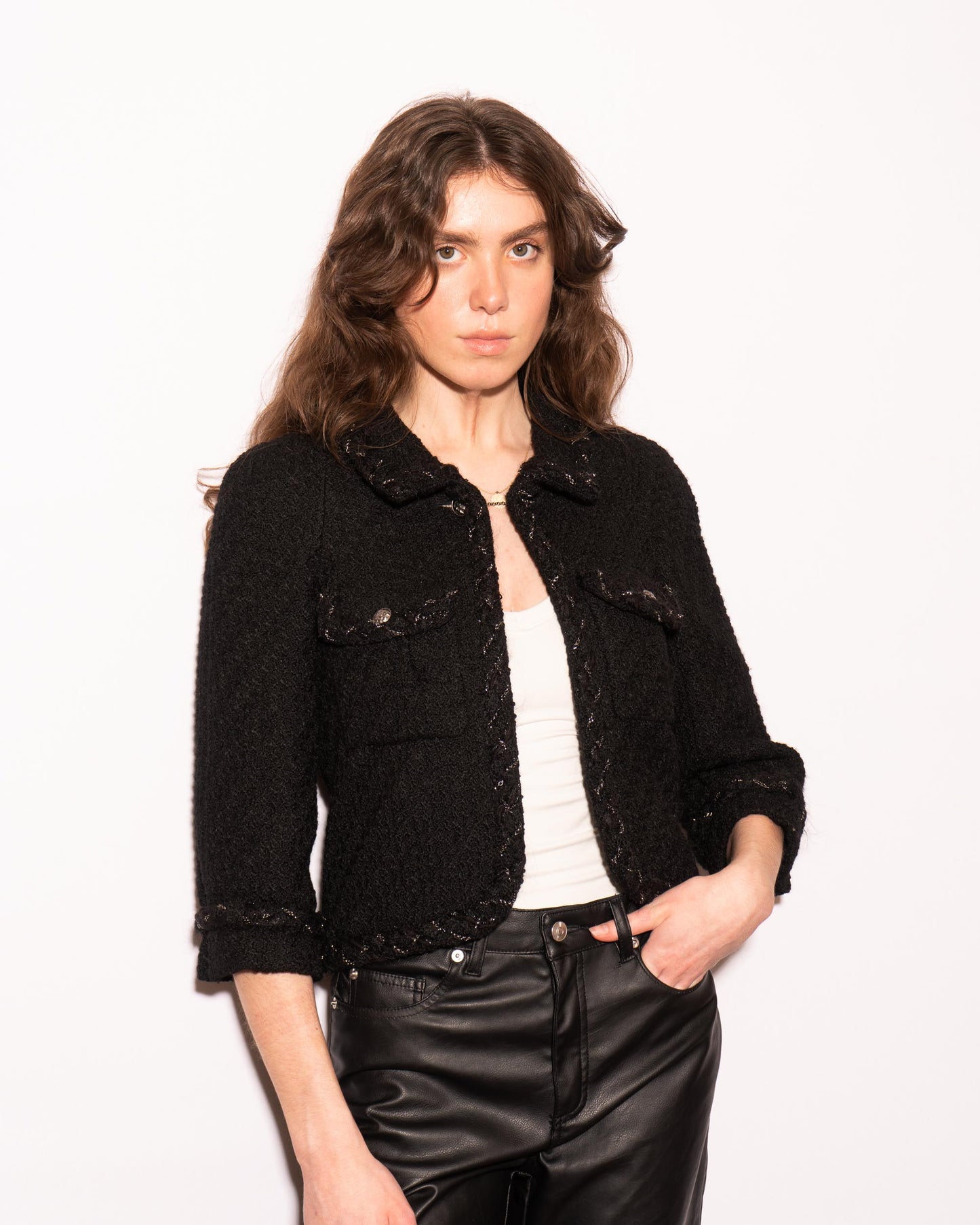 FR36 Chanel Fall 2007 Cropped Two Pocket Metal Detail Trim Black Tweed Jacket - Vintage Chanel Jacket - - Rarchive.