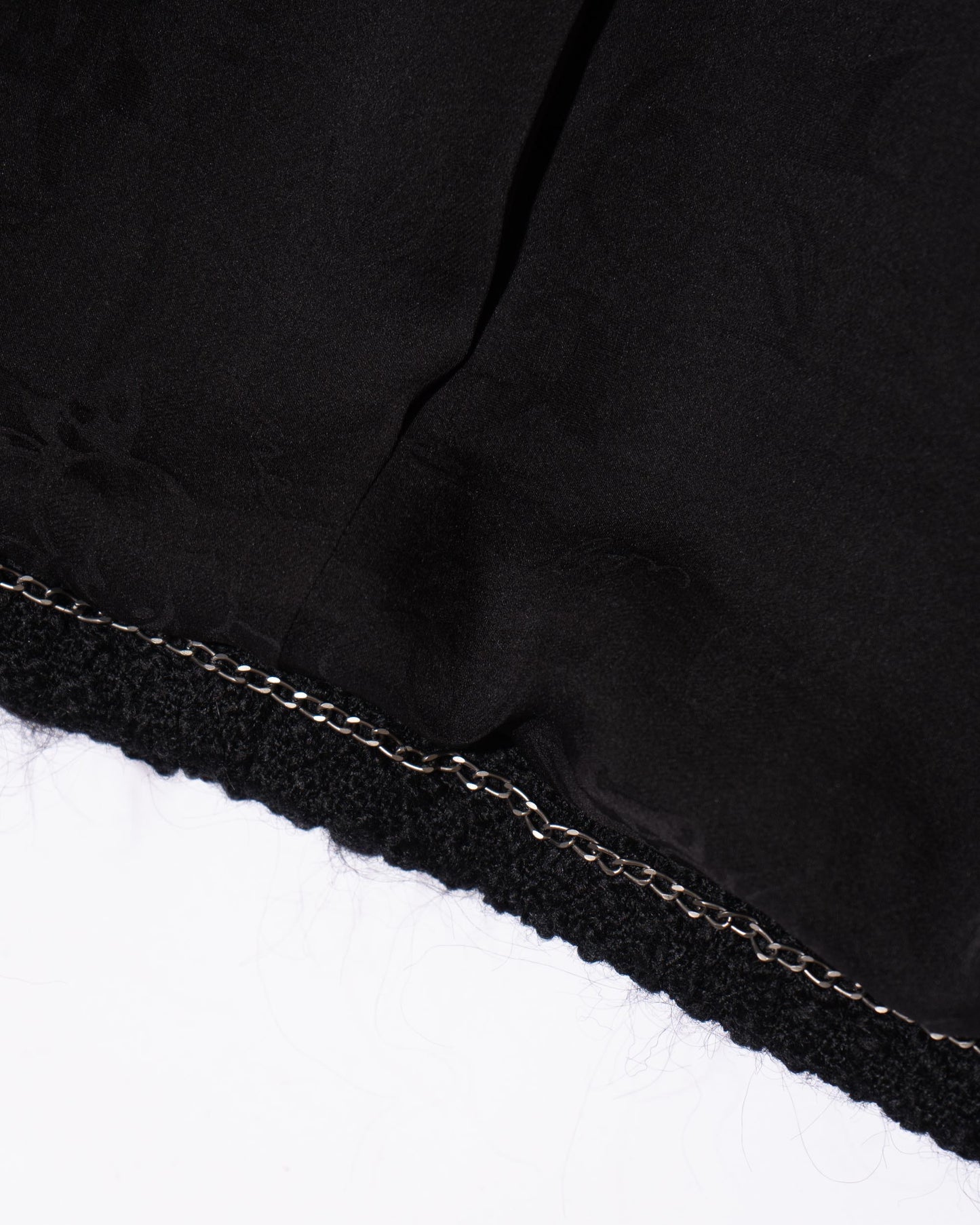 FR36 Chanel Fall 2007 Cropped Two Pocket Metal Detail Trim Black Tweed Jacket - Vintage Chanel Jacket - - Rarchive.