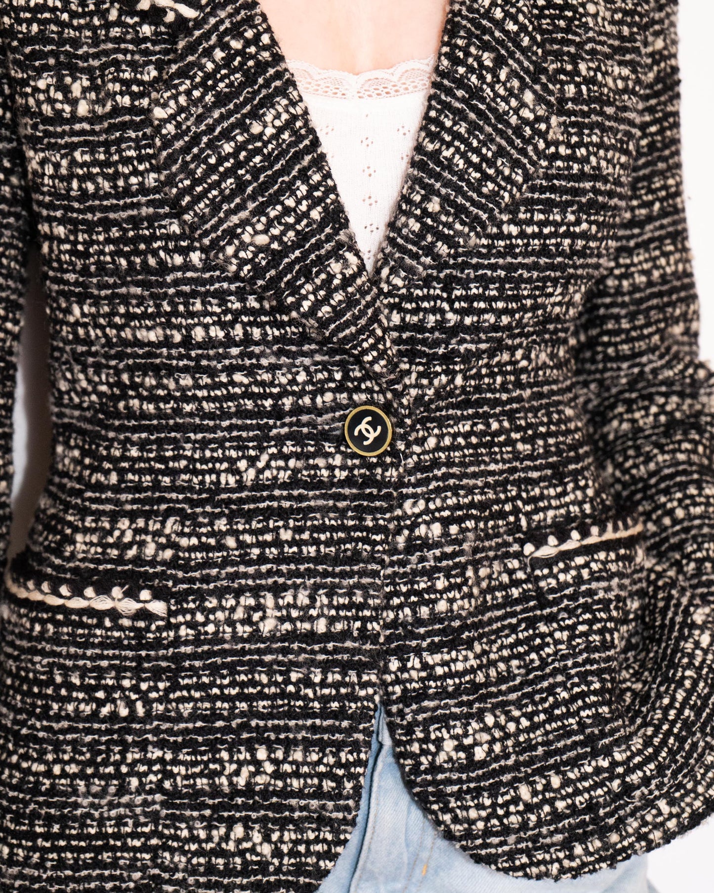 FR36-38 Rare Chanel Fall 1994 Two Pocket Black And White Wool Tweed Jacket - Vintage Chanel Jacket - - Rarchive.
