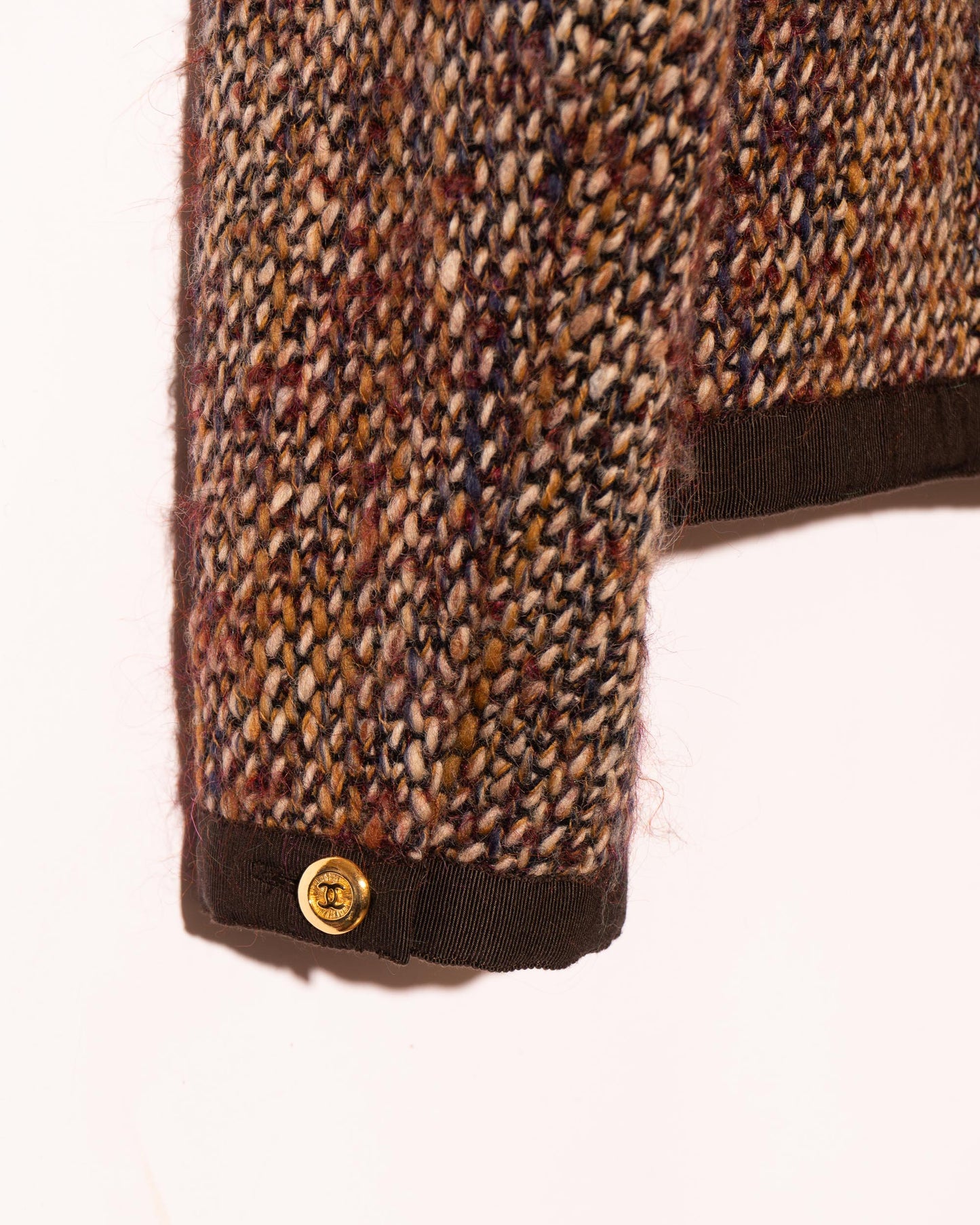 FR36-38 Chanel Early 1990s Two Pocket Collarless Wool-Mohair Tweed Jacket - Vintage Chanel Jacket - - Rarchive.