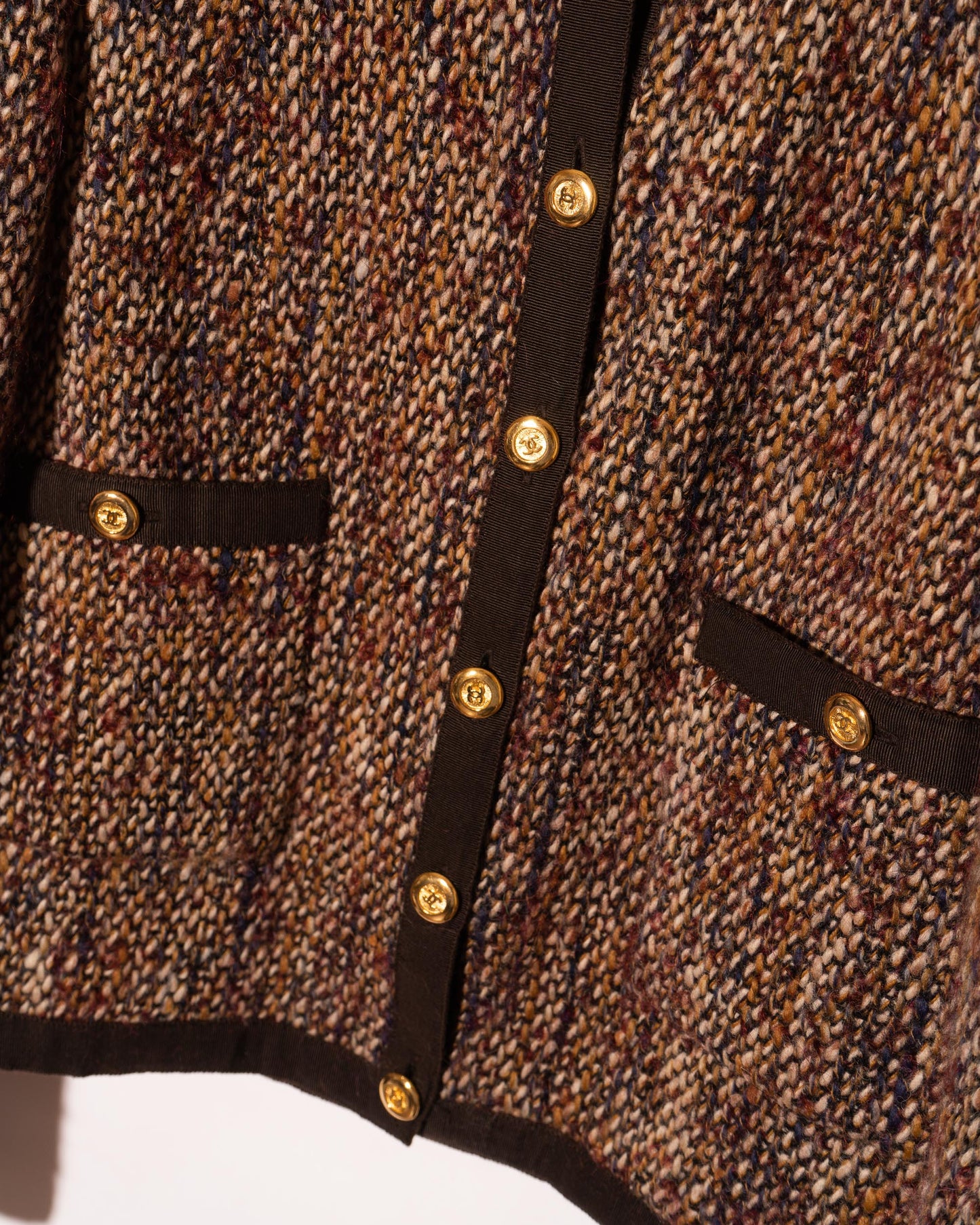 FR36-38 Chanel Early 1990s Two Pocket Collarless Wool-Mohair Tweed Jacket - Vintage Chanel Jacket - - Rarchive.