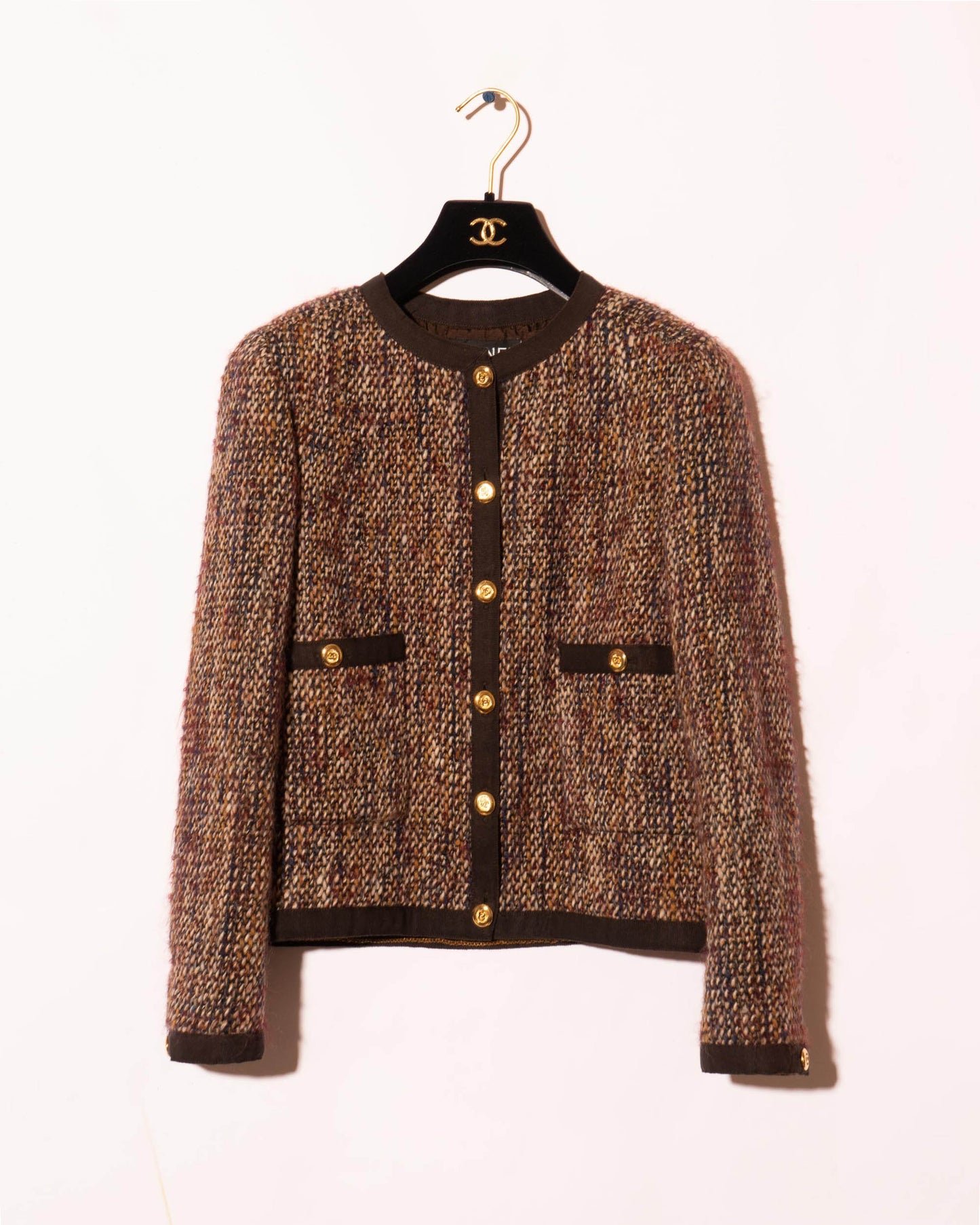FR36-38 Chanel Early 1990s Two Pocket Collarless Wool-Mohair Tweed Jacket - Vintage Chanel Jacket - - Rarchive.