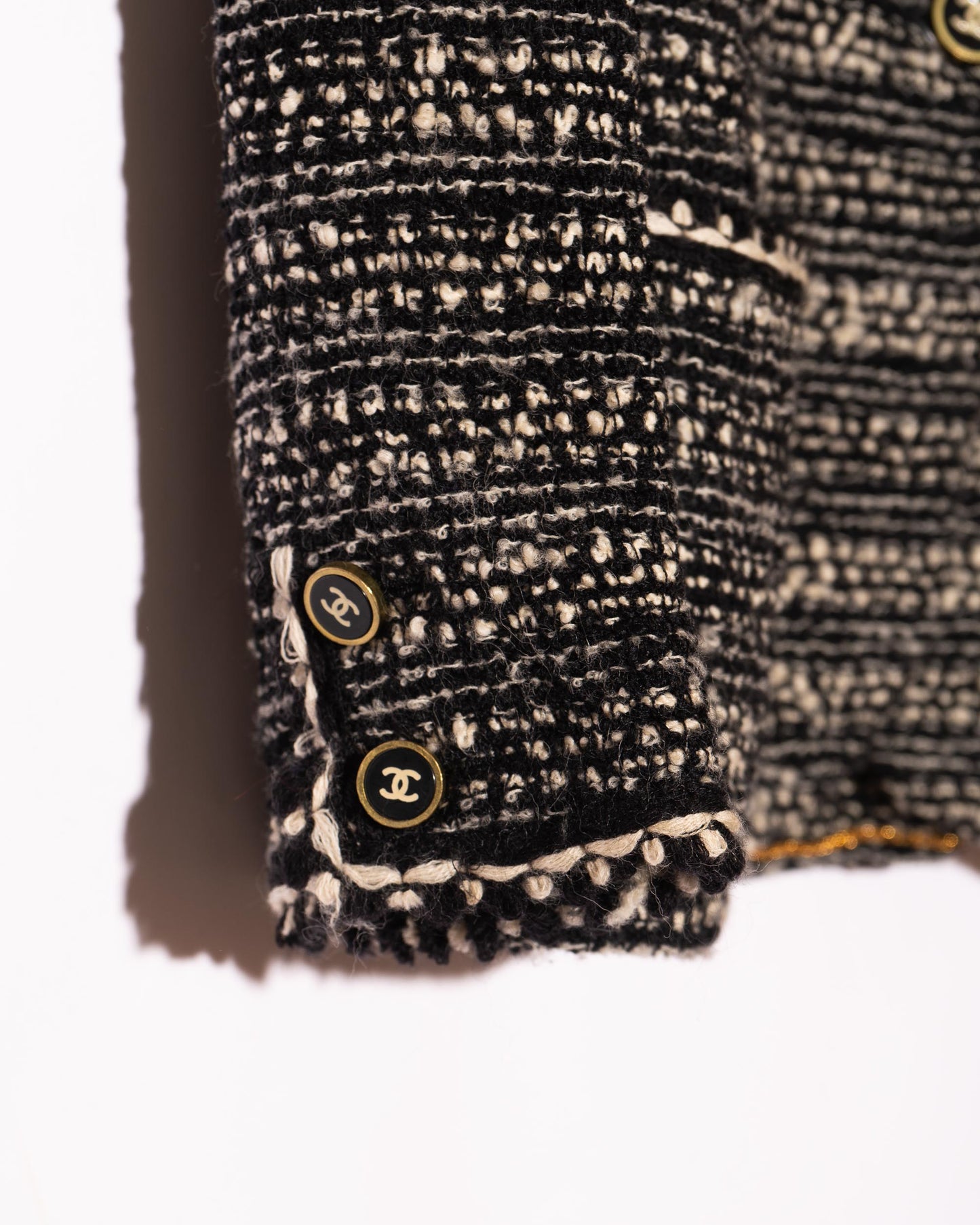 FR36-38 Rare Chanel Fall 1994 Two Pocket Black And White Wool Tweed Jacket - Vintage Chanel Jacket - - Rarchive.