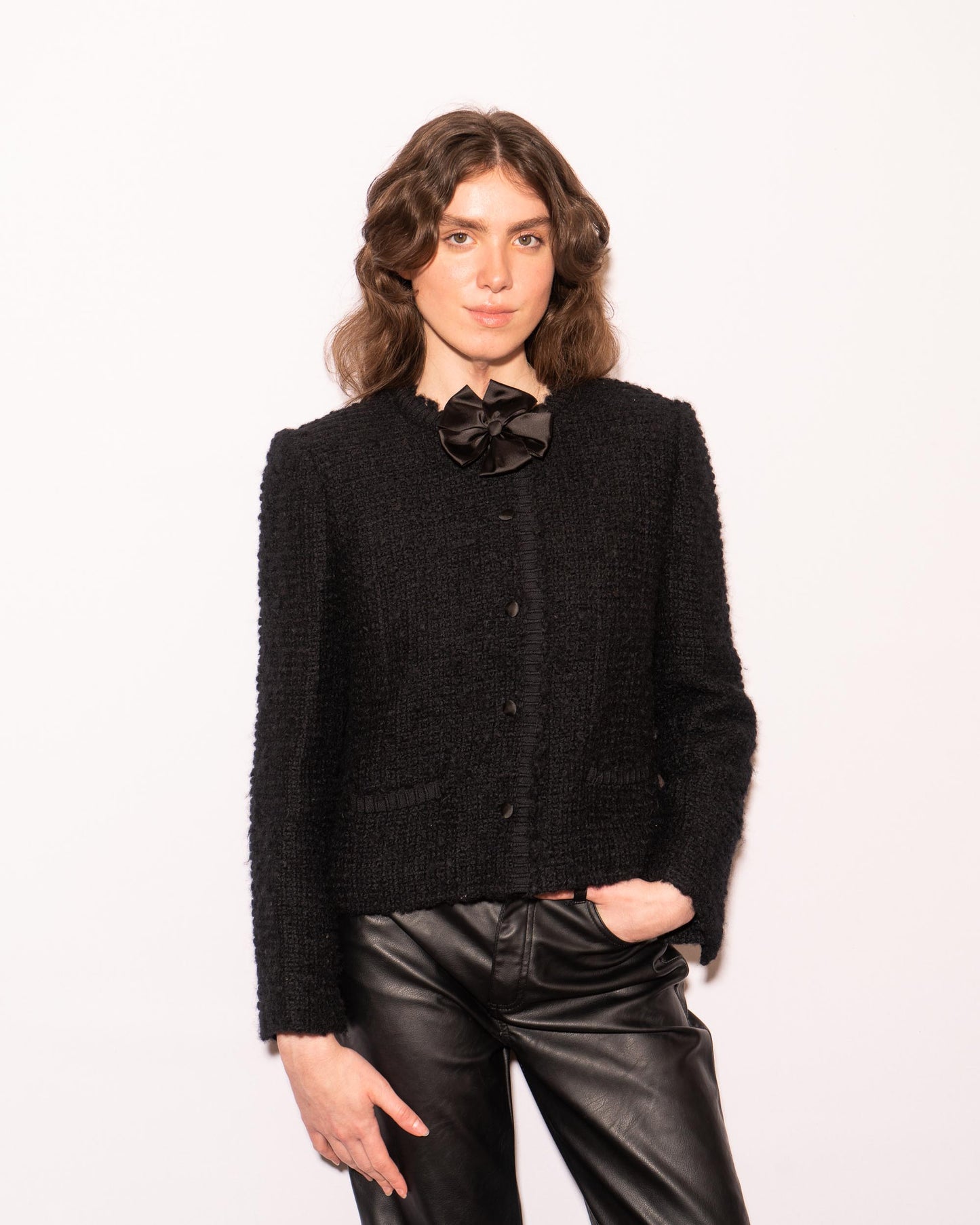 FR40-42 Rare Chanel 1970s Colorless Two Pocket Black Wool Tweed Jacket - Vintage Chanel Jacket - - Rarchive.