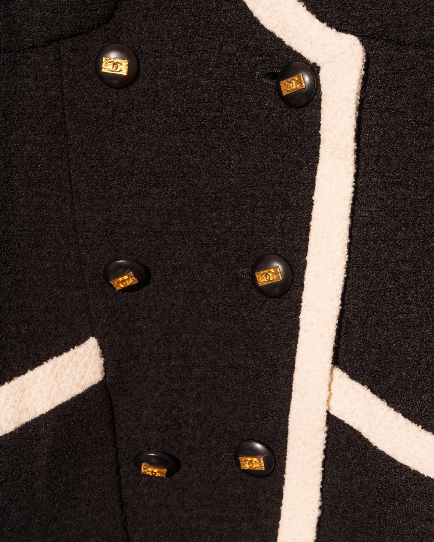 FR40-42 Rare Chanel Early 1990s Black & Ivory Trim Double-Breasted Jacket - Vintage Chanel Jacket - - Rarchive.