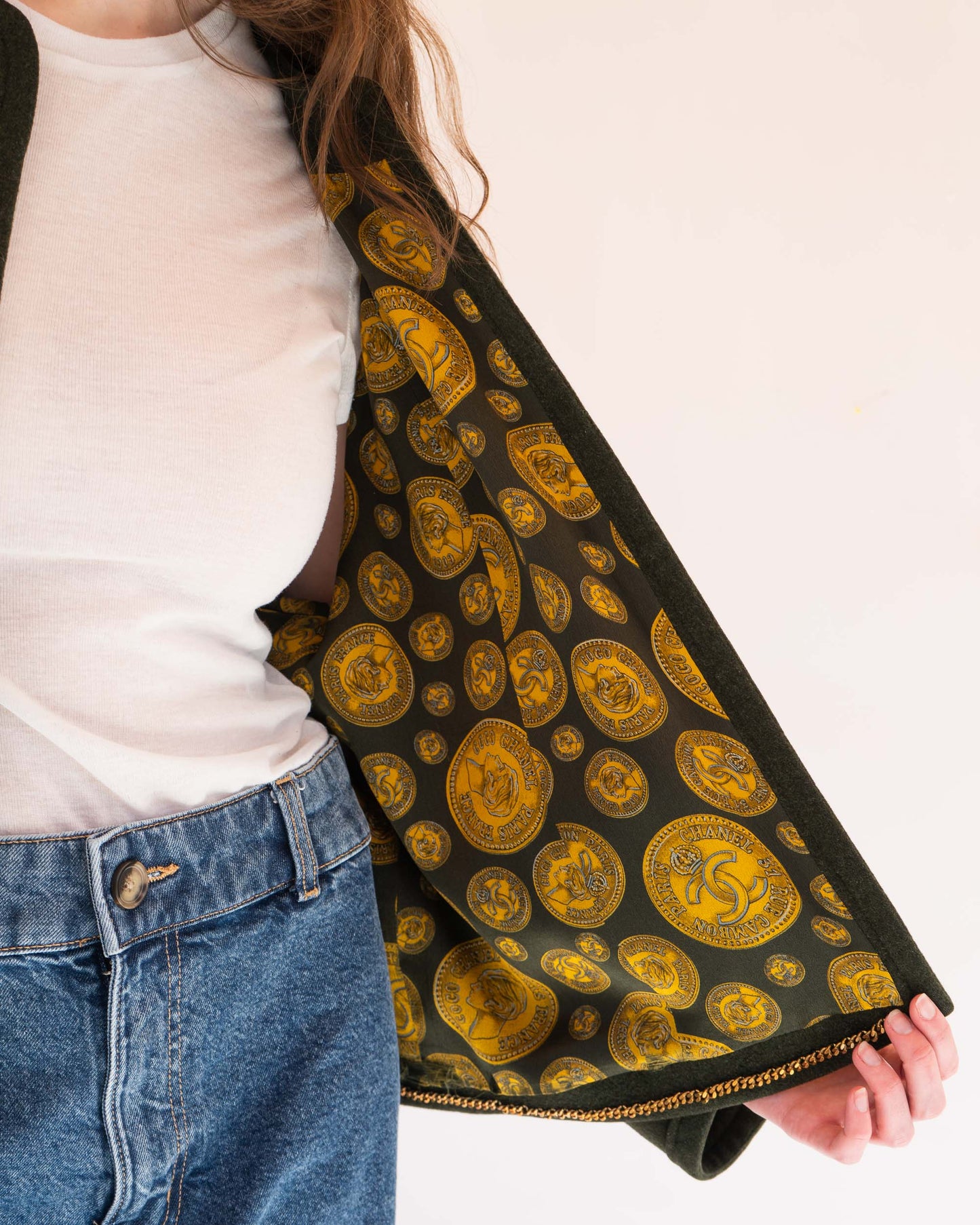 FR38-44 Rare Chanel Spring 1985 Timeless Collarless Four Pocket Coin Print Lining Green Wool Tweed Jacket