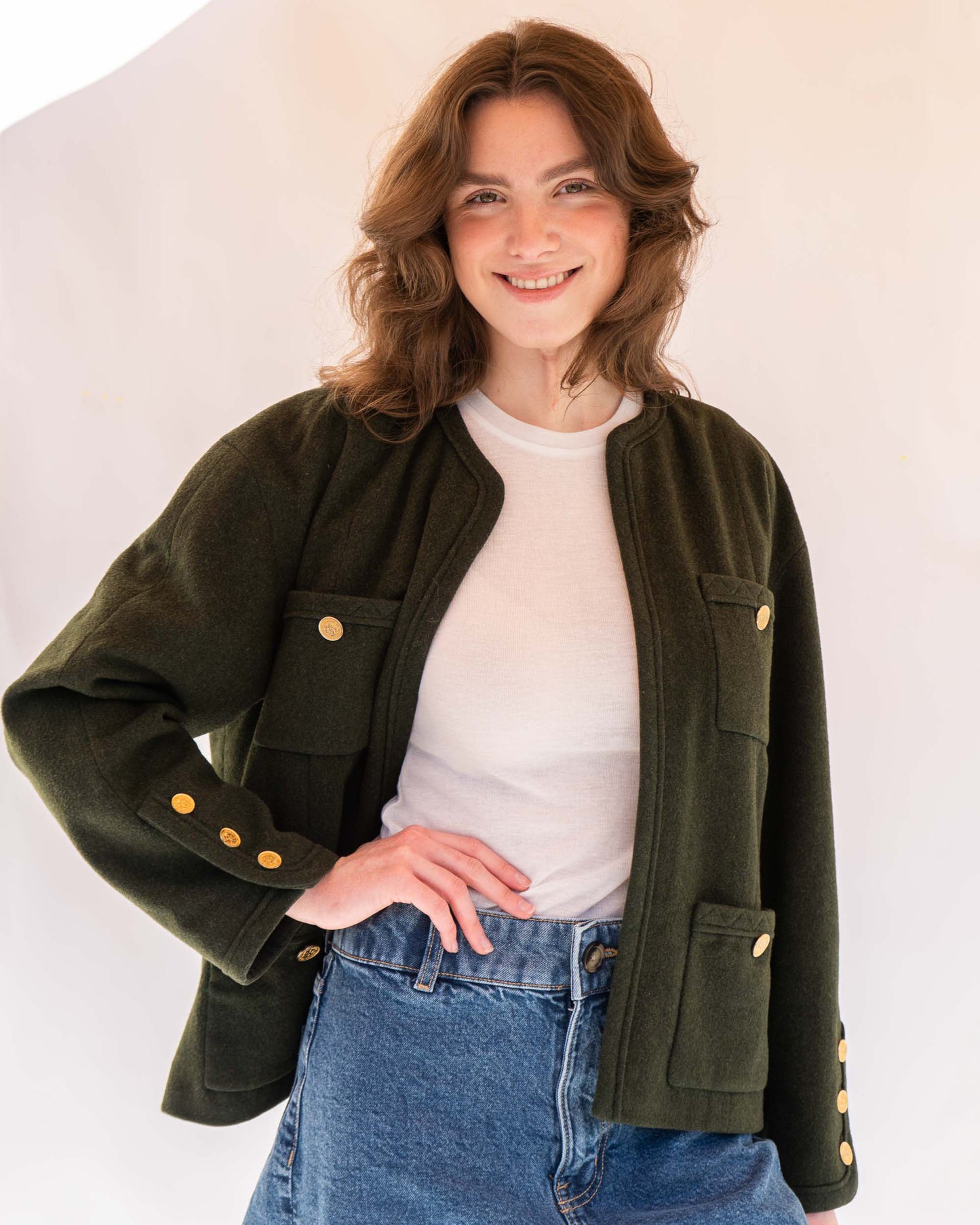 FR38-44 Rare Chanel Spring 1985 Timeless Collarless Four Pocket Coin Print Lining Green Wool Tweed Jacket