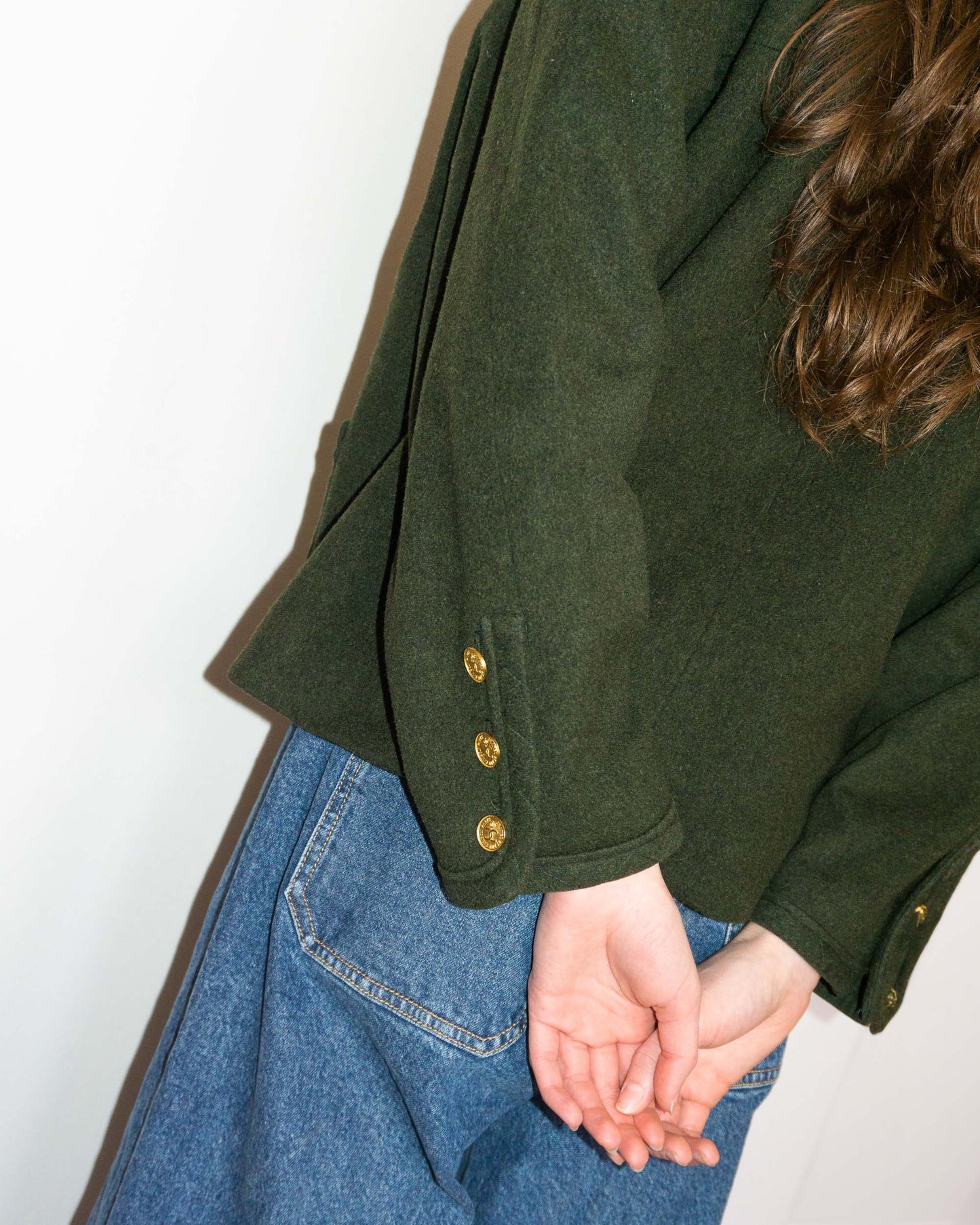 FR38-44 Rare Chanel Spring 1985 Timeless Collarless Four Pocket Coin Print Lining Green Wool Tweed Jacket