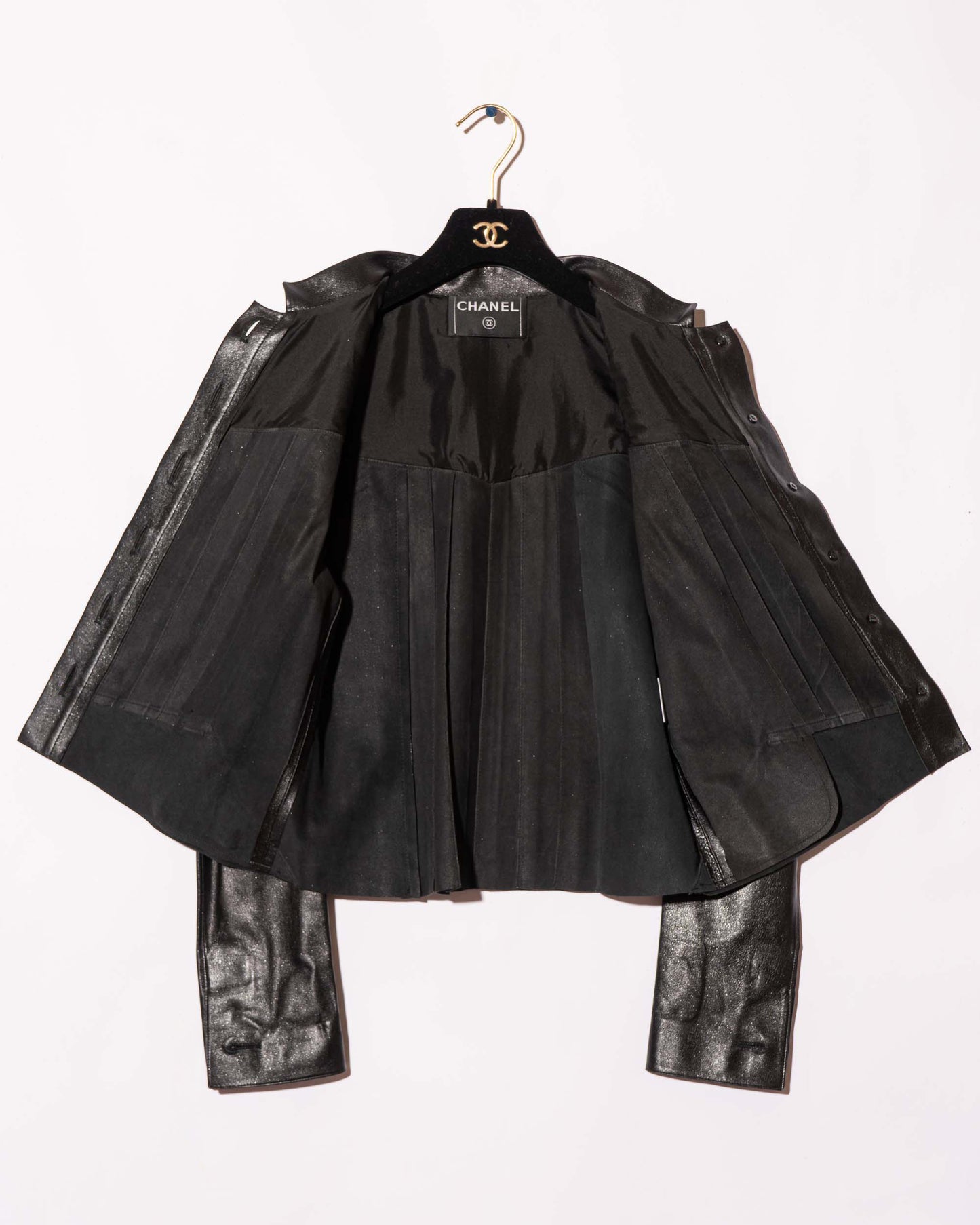 FR36-38 Rare Chanel Fall 2002 Pleated Shimmering Lambskin Jacket