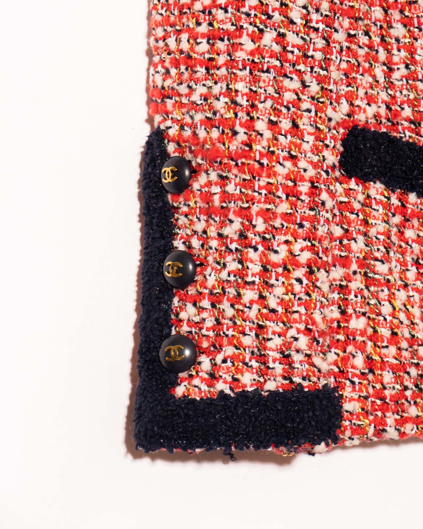 FR34-36 Rare Chanel Cruise 1995 Classic Cut Collarless Four Pocket Multicolor Fantasy Tweed Jacket