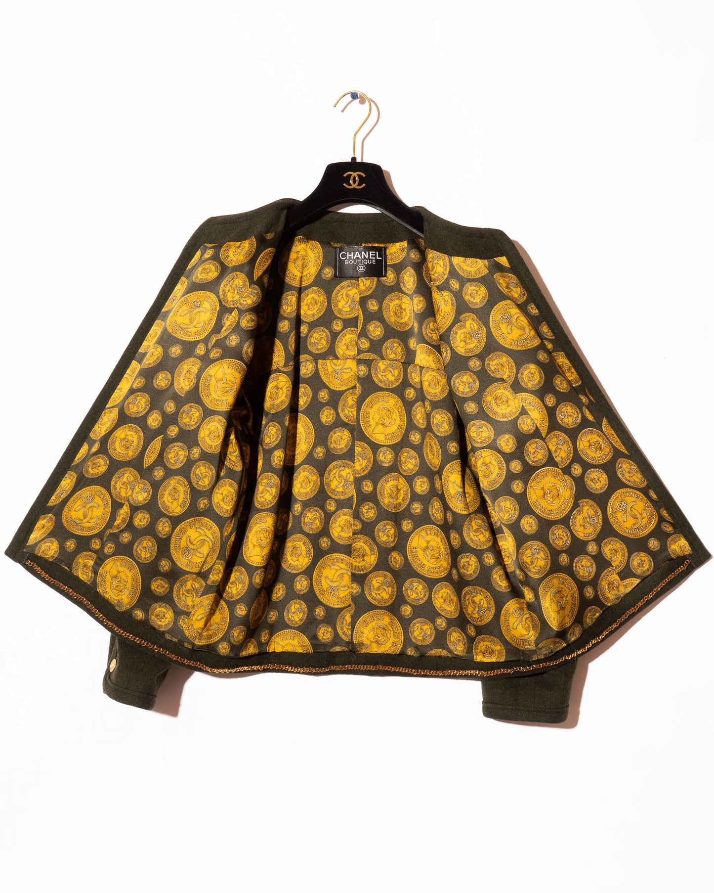 FR38-44 Rare Chanel Spring 1985 Timeless Collarless Four Pocket Coin Print Lining Green Wool Tweed Jacket