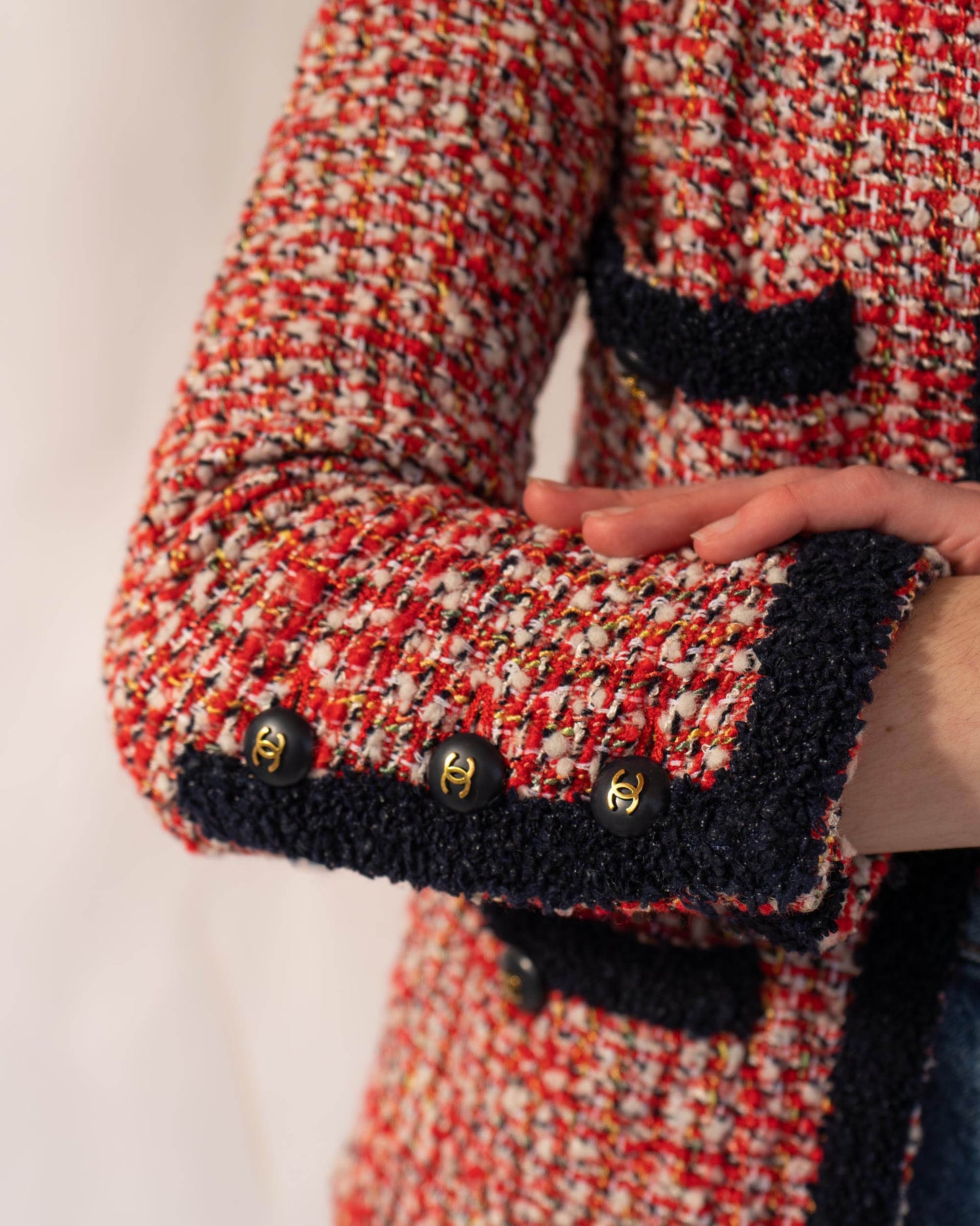 FR34-36 Rare Chanel Cruise 1995 Classic Cut Collarless Four Pocket Multicolor Fantasy Tweed Jacket