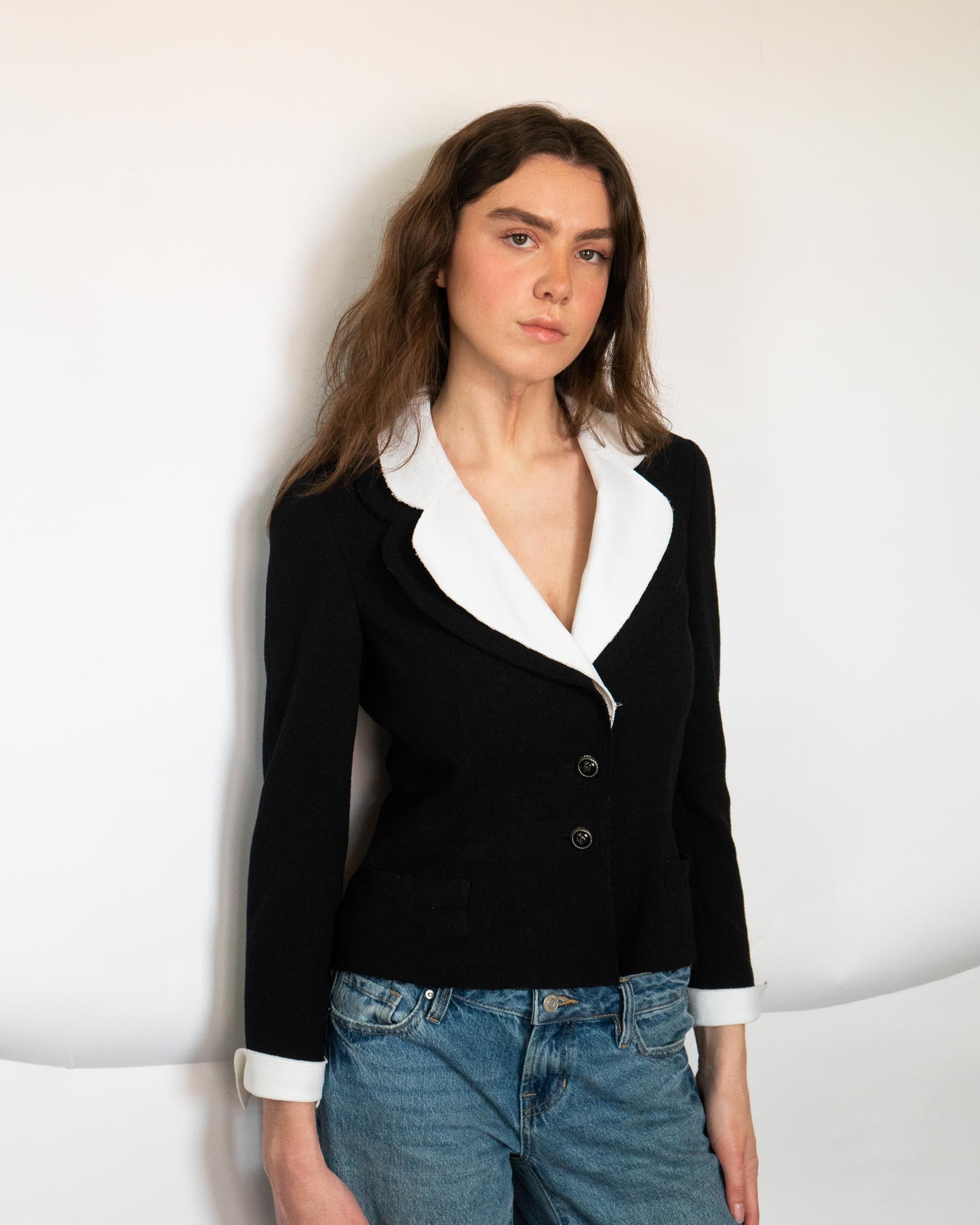 FR36 Chanel Spring 2007 Detachable Collar And Cuffs Two Pocket Short Black Wool Jacket And Cuff - Vintage Chanel Jacket - - Rarchive.