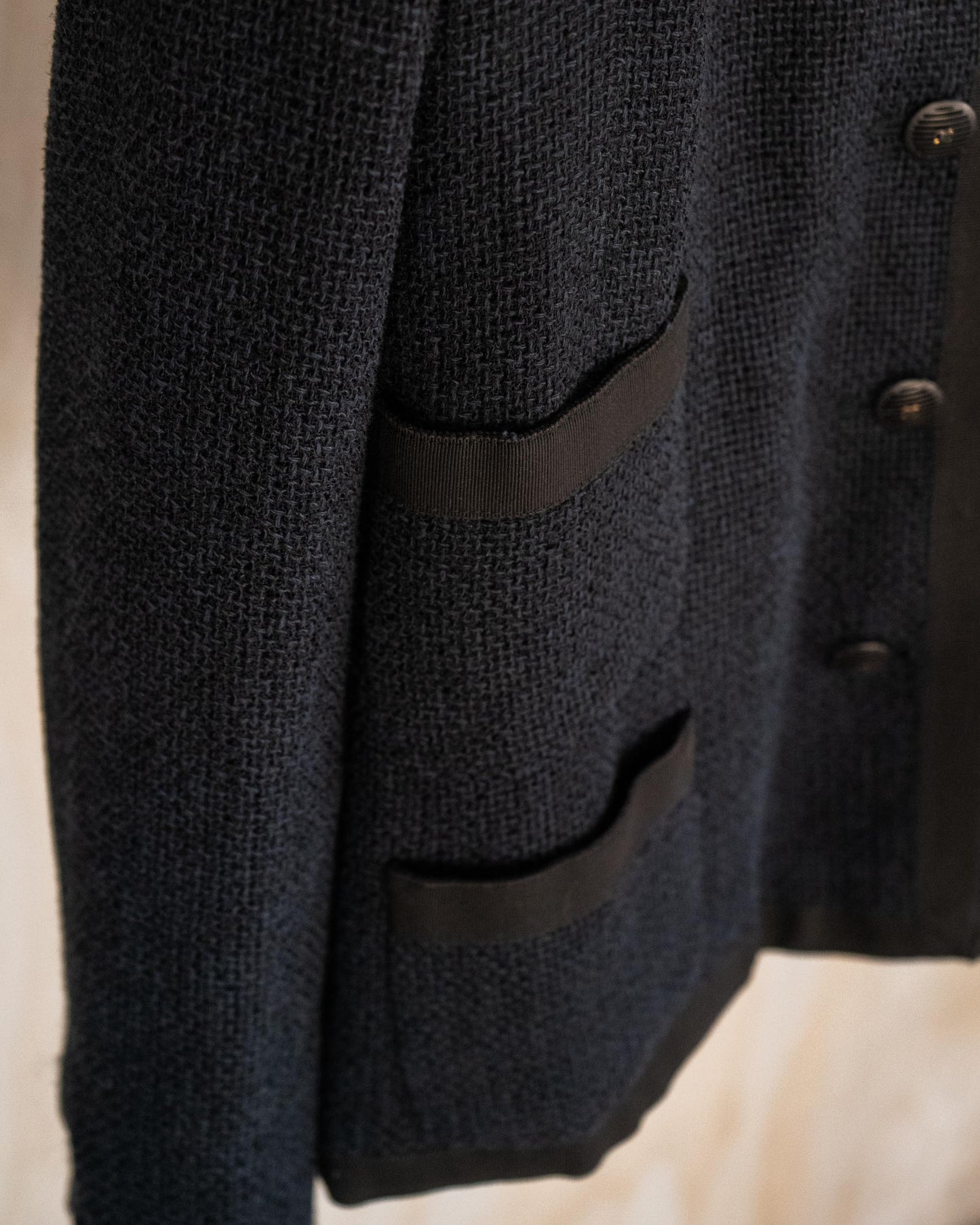 FR38-40 Chanel Spring 2002 Four Pocket Classic Collarless Jacket