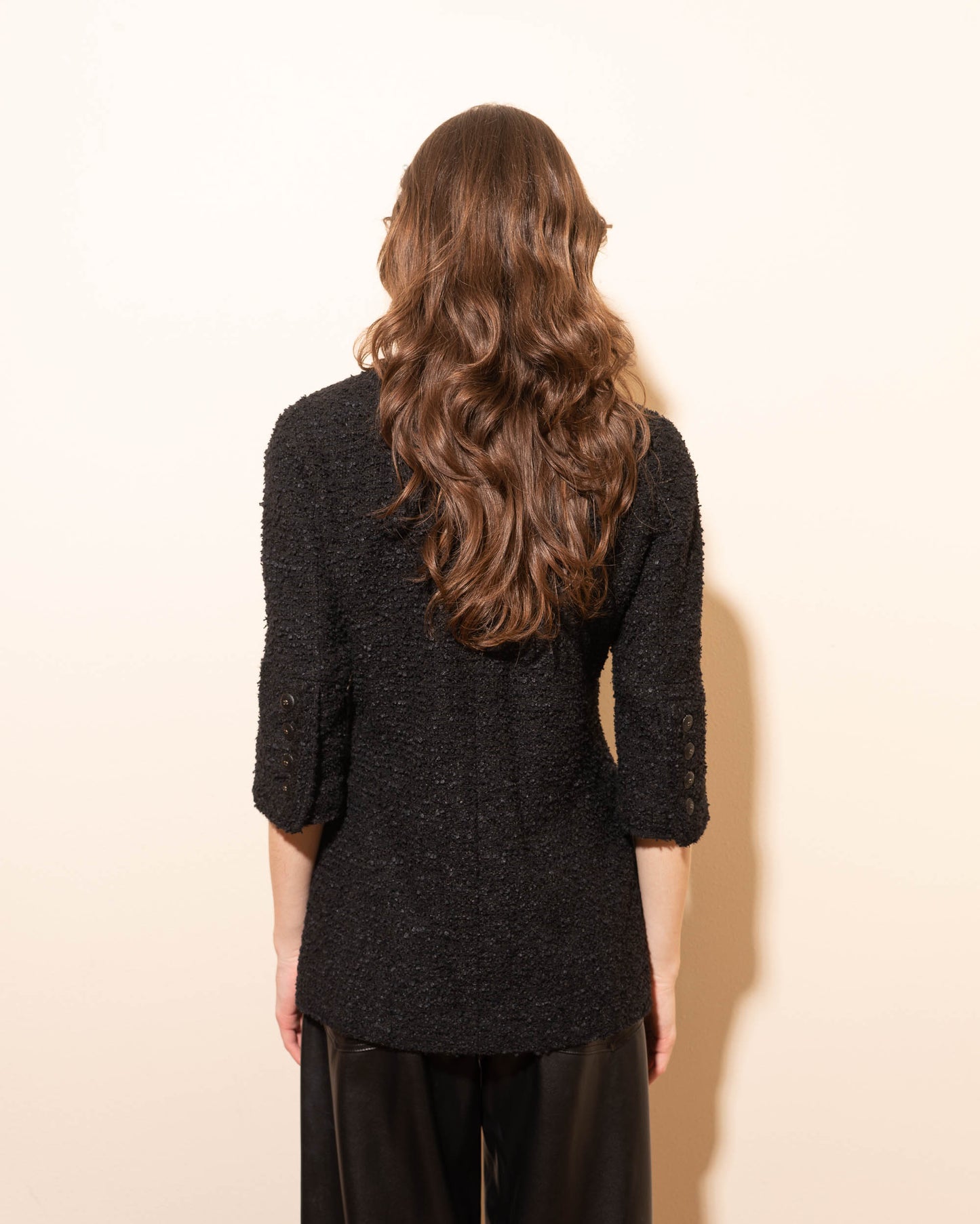 FR38-40 Chanel Spring 2002 Two Pocket Collarless Tweed Boucle Jacket - Vintage Chanel Jacket - - Rarchive.