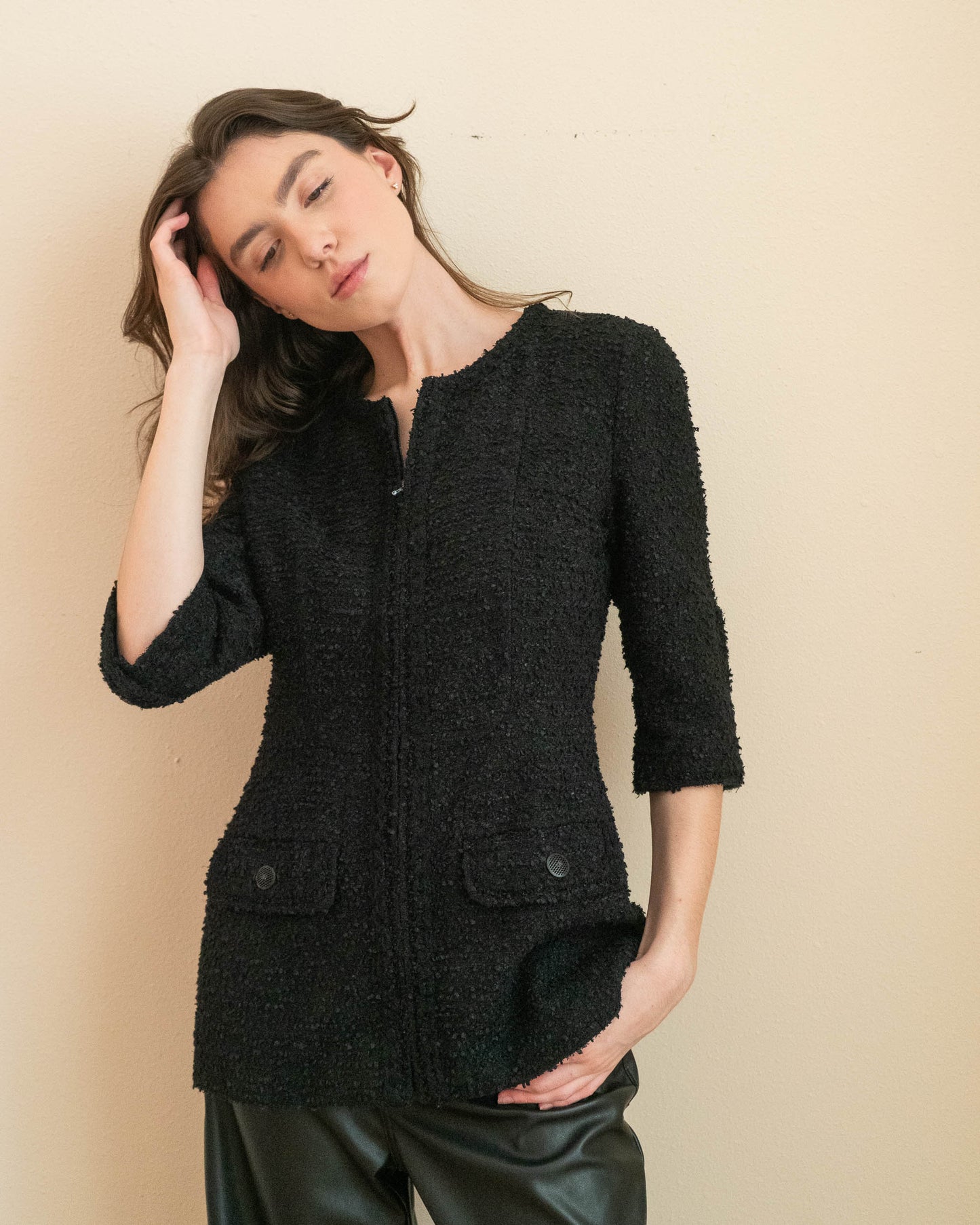 FR38-40 Chanel Spring 2002 Two Pocket Collarless Tweed Boucle Jacket - Vintage Chanel Jacket - - Rarchive.
