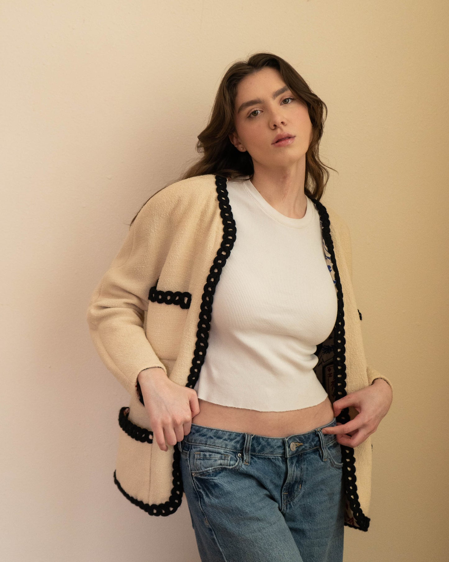FR40-42 Rare Chanel Spring 1991 Collarless Four Pocket Pocket Cards Lining Jacket - Vintage Chanel Jacket - - Rarchive.