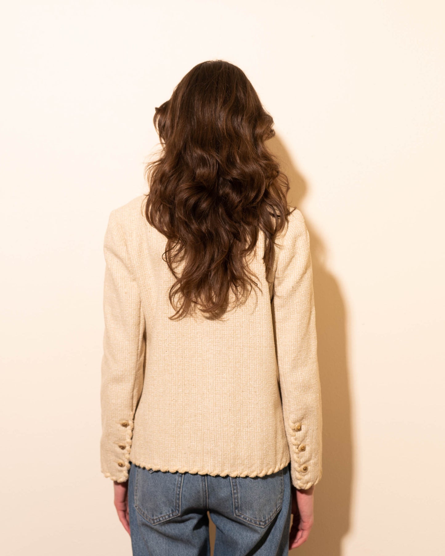 FR38-40 Chanel Creations 1970s Two-Pocketed Beige Jacket - Vintage Chanel Jacket - - Rarchive.