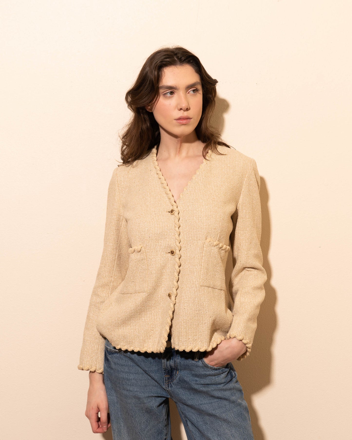 FR38-40 Chanel Creations 1970s Two-Pocketed Beige Jacket - Vintage Chanel Jacket - - Rarchive.