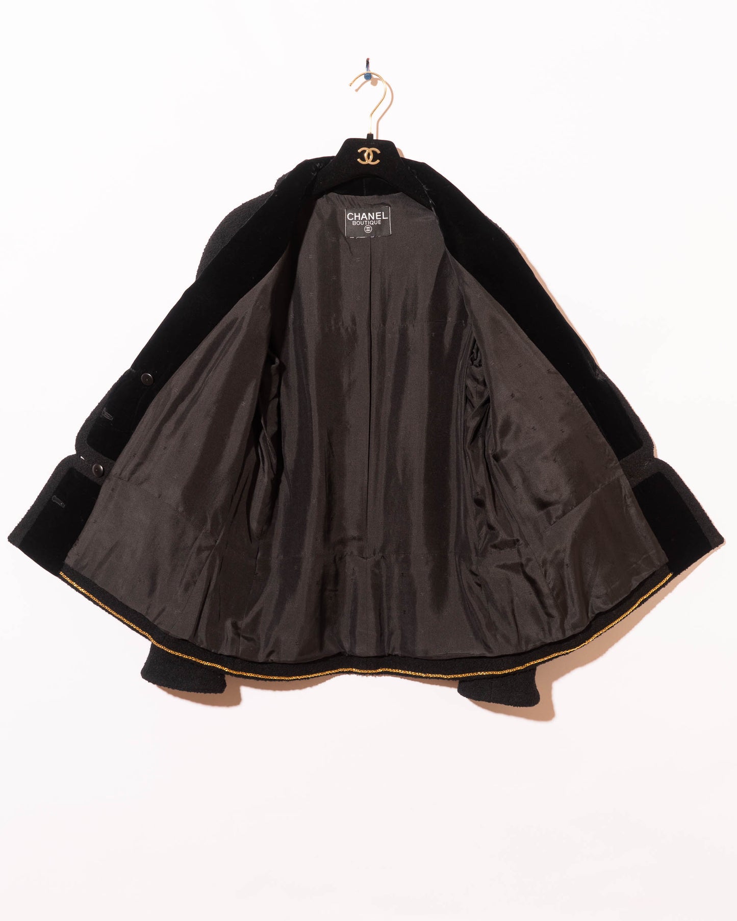 FR38-40 Chanel 1980s Two Pocket Double Breasted Wool and Velvet Jacket - Vintage Chanel Jacket - - Rarchive.