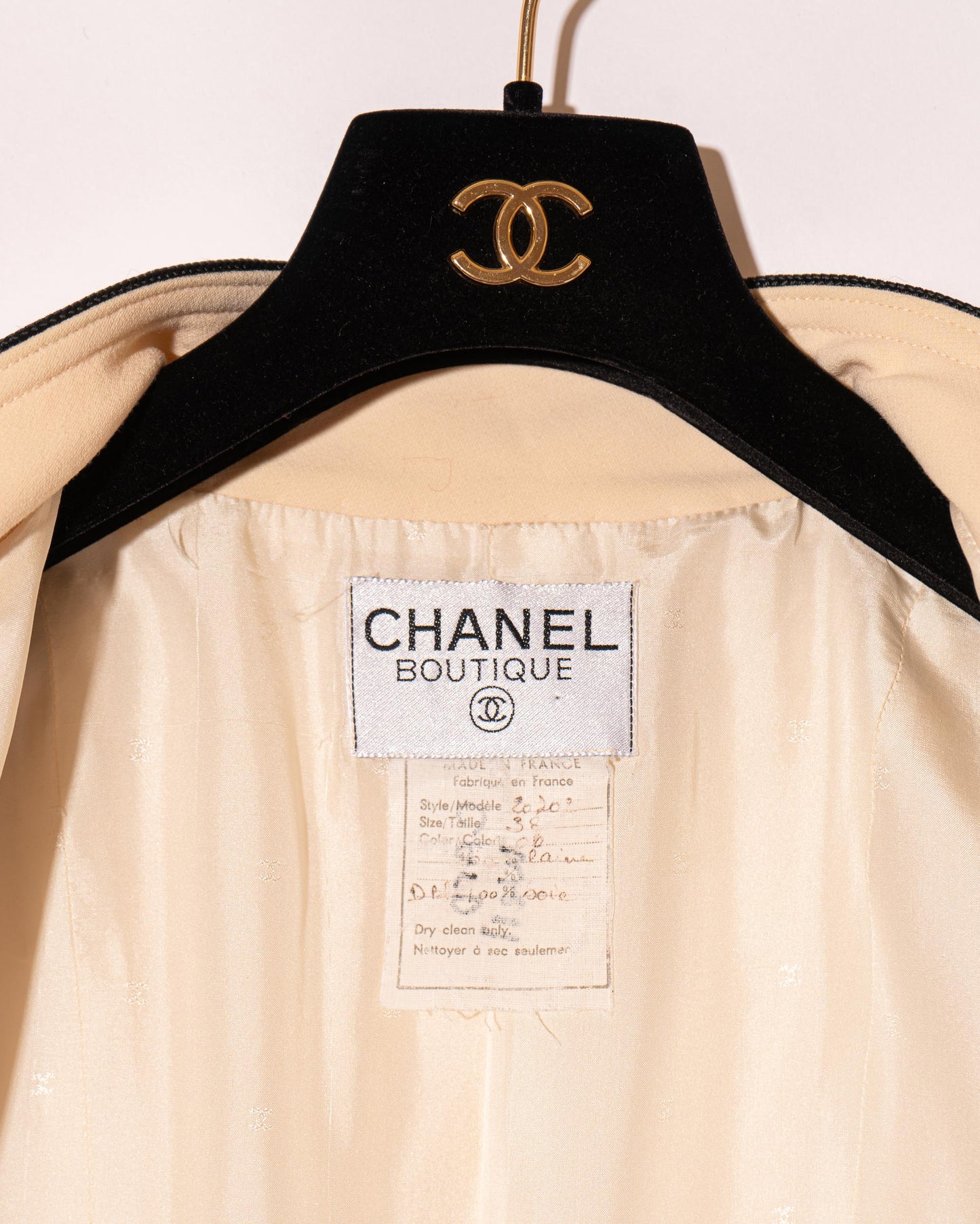 FR38-40 Rare Chanel Spring 1987 Four Pocket Oversized Off-White Wool Jacket - Vintage Chanel Jacket - - Rarchive.