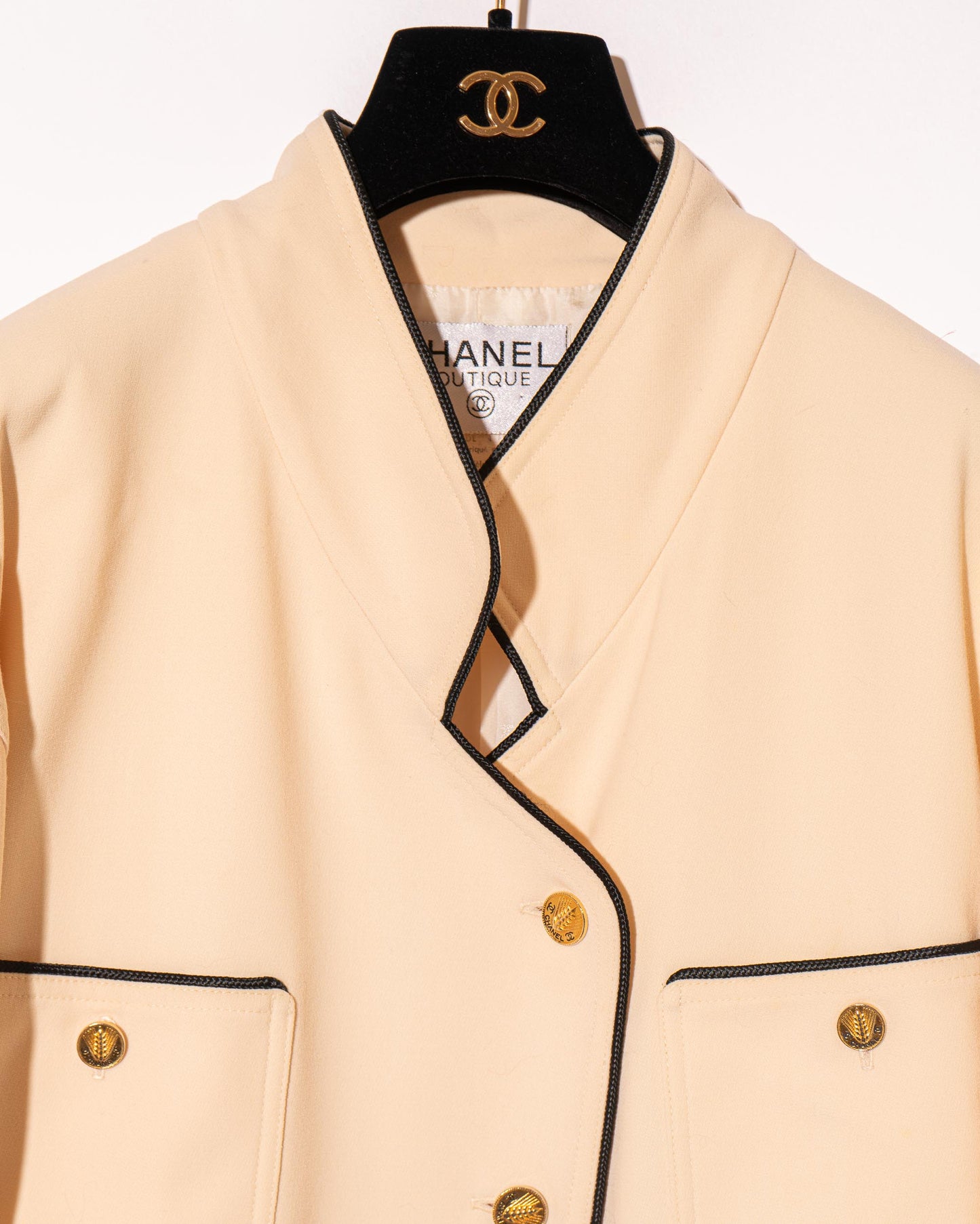 FR38-40 Rare Chanel Spring 1987 Four Pocket Oversized Off-White Wool Jacket - Vintage Chanel Jacket - - Rarchive.