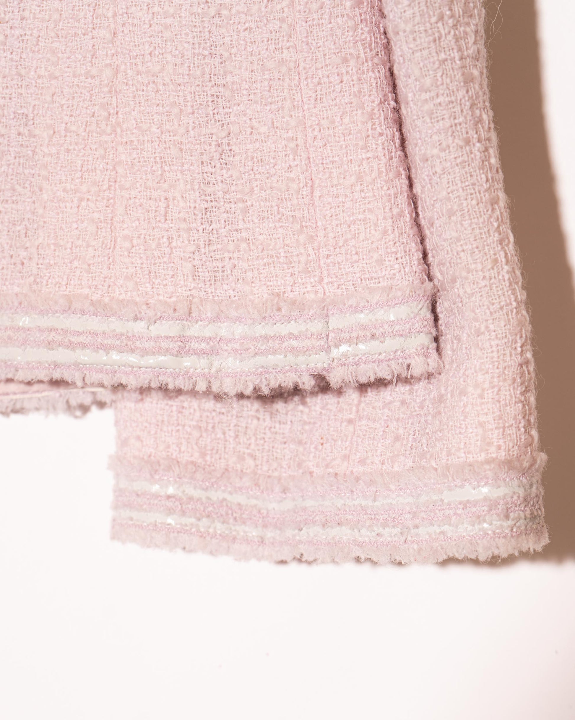 FR36-38 Rare Chanel Cruise 2009 Interlocking C Logo and Heart Detail Pink Tweed Jacket - Vintage Chanel Jacket -   - Rarchive.