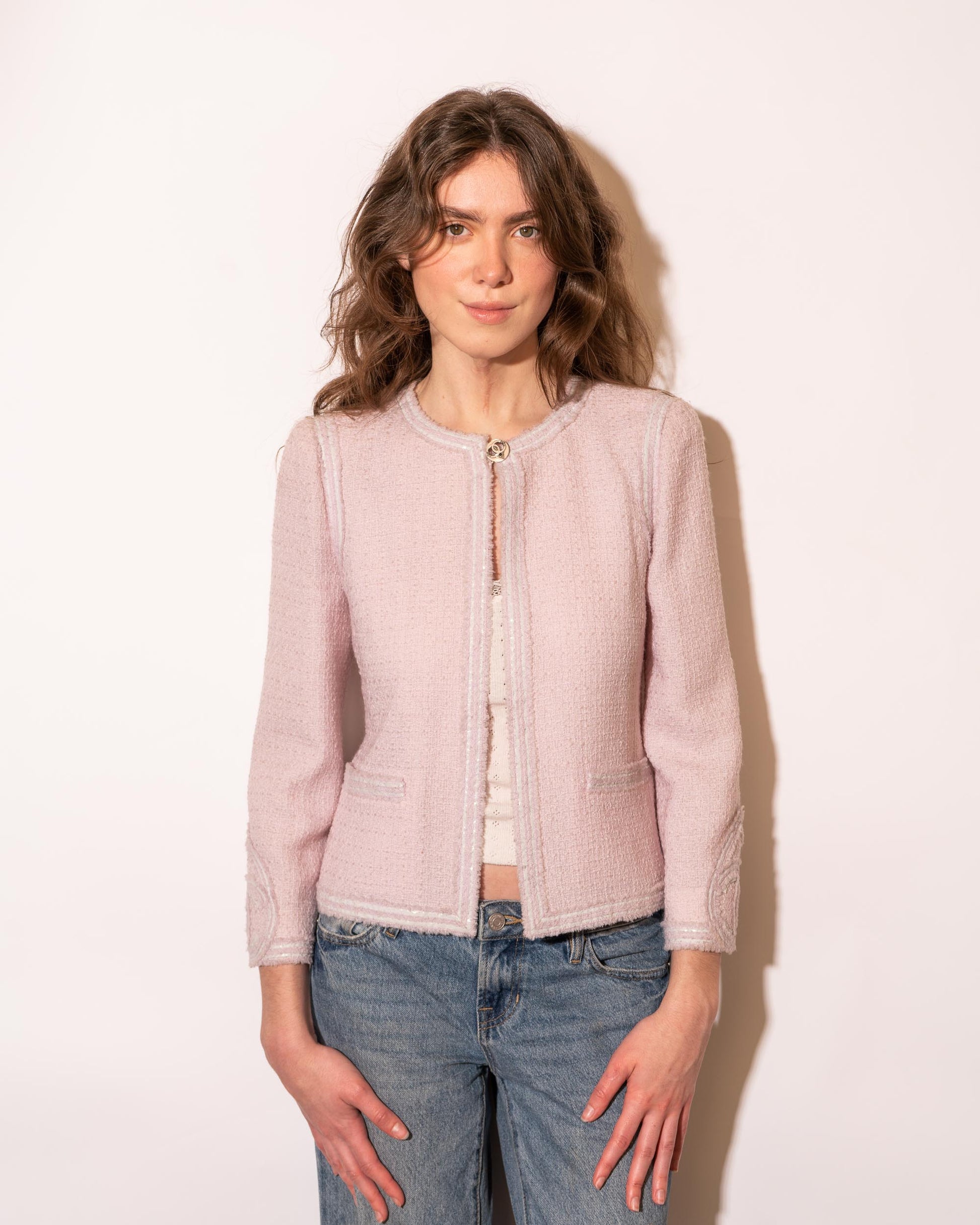 FR36-38 Rare Chanel Cruise 2009 Interlocking C Logo and Heart Detail Pink Tweed Jacket - Vintage Chanel Jacket -   - Rarchive.
