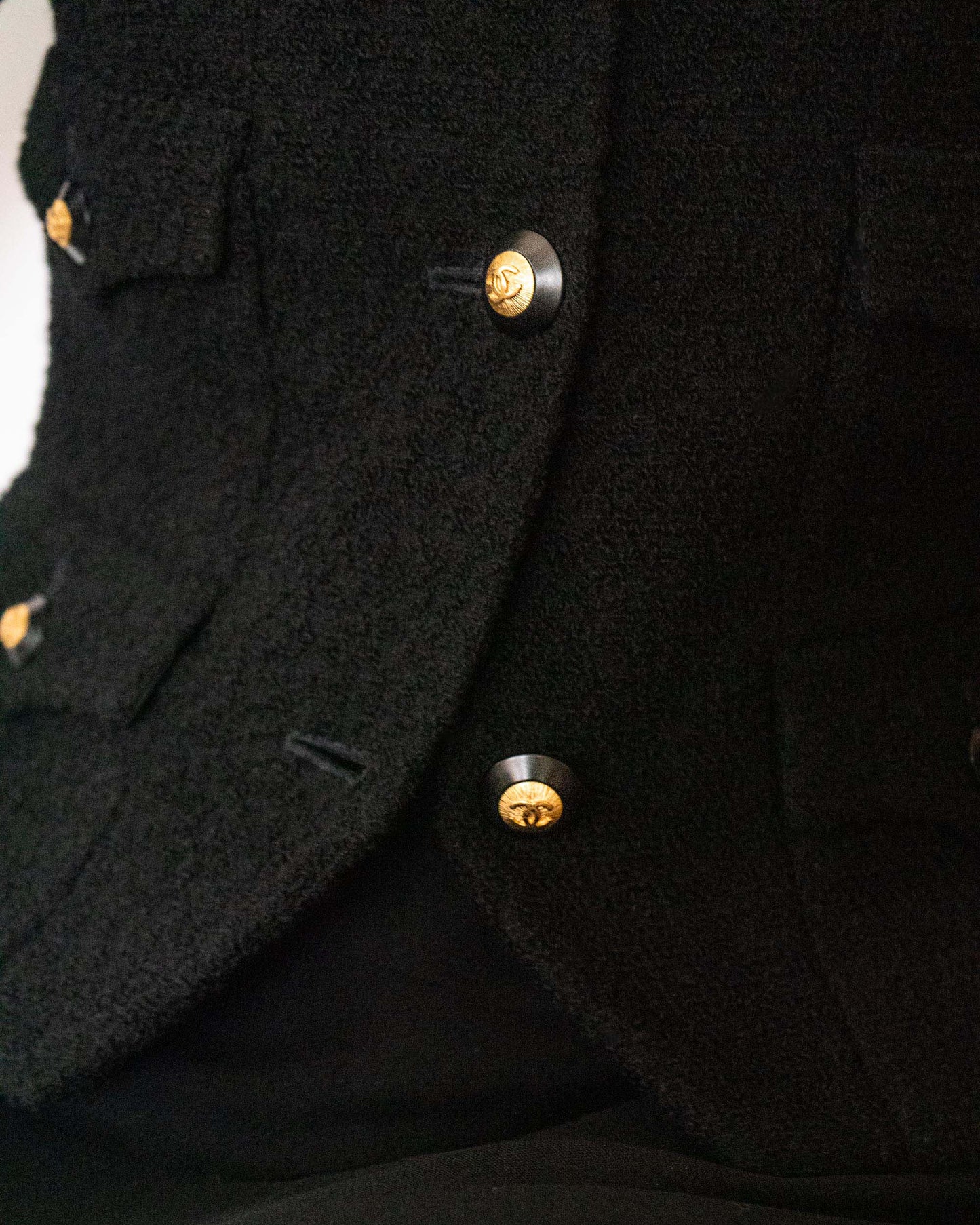 FR34-36 Rare Chanel Fall 1993 Timeless Collarless Four Pocket Black Tweed Boucle Jacket - Vintage Chanel Jacket - - Rarchive.